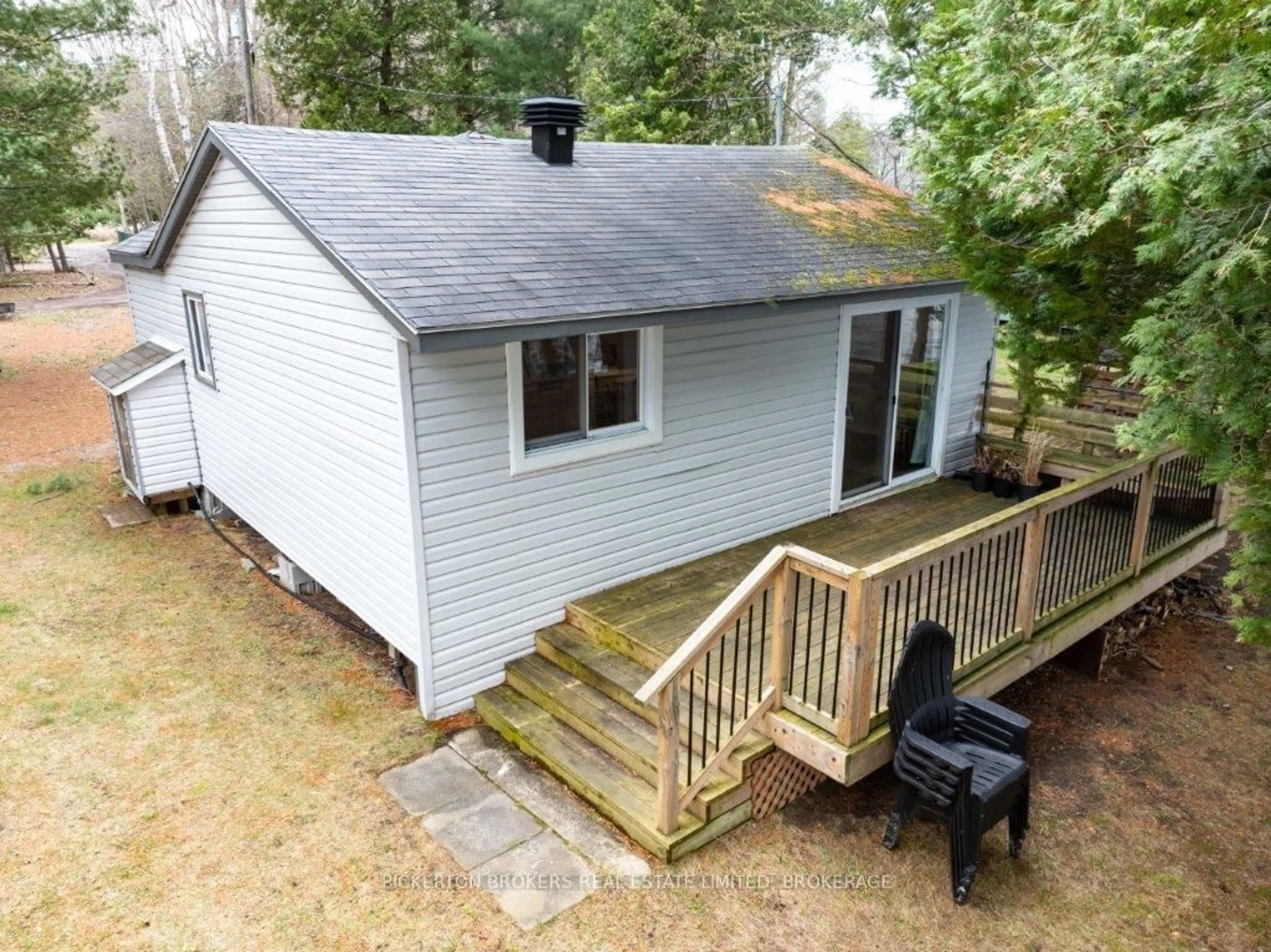 A pic from outside/outdoor area/front of a property/back of a property/a pic from drone, unknown for 108 LB 7A, Rideau Lakes Ontario K0E 1G0