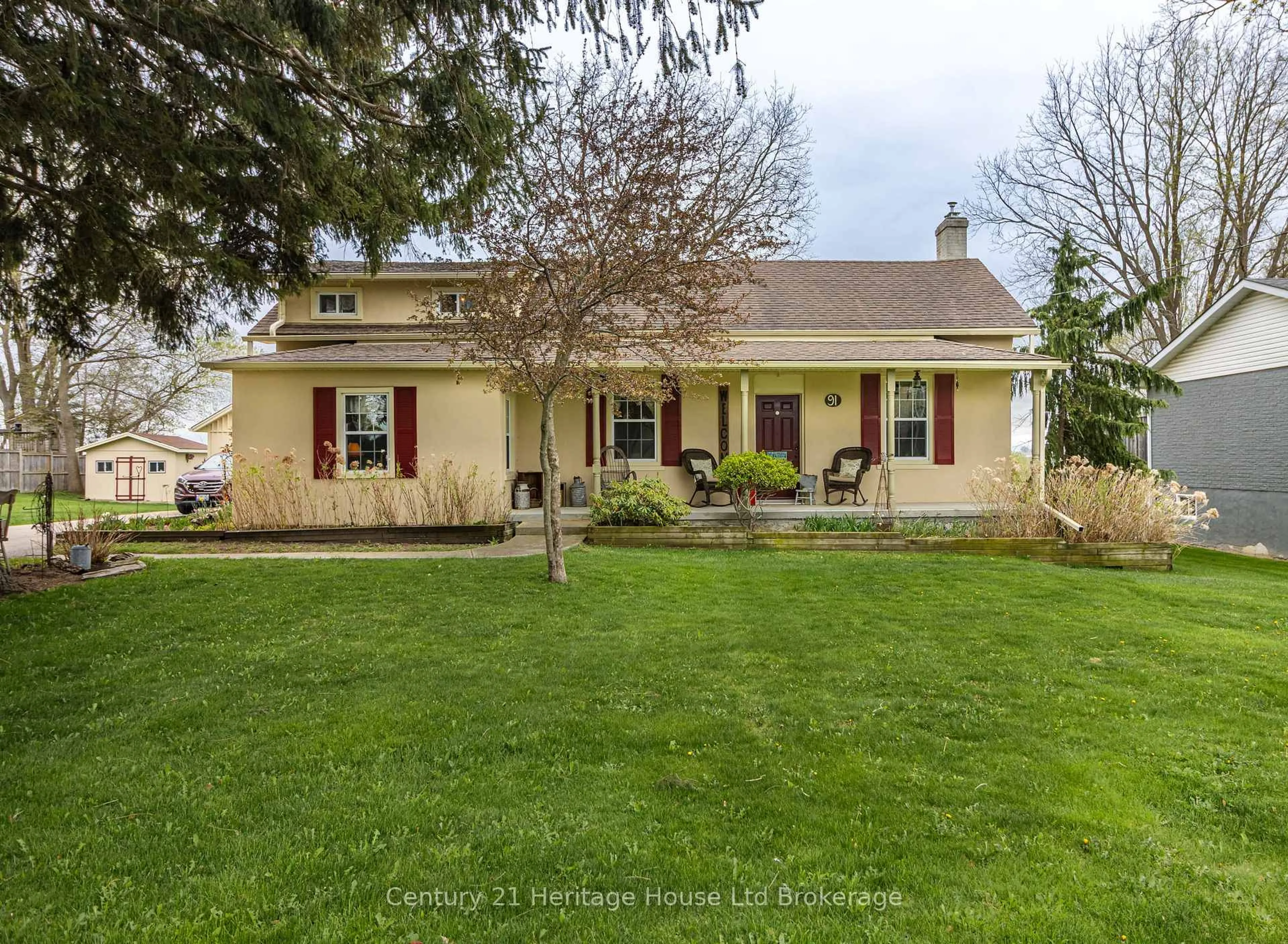 A pic from outside/outdoor area/front of a property/back of a property/a pic from drone, street for 91 Albert St, Blandford-Blenheim Ontario N0J 1S0
