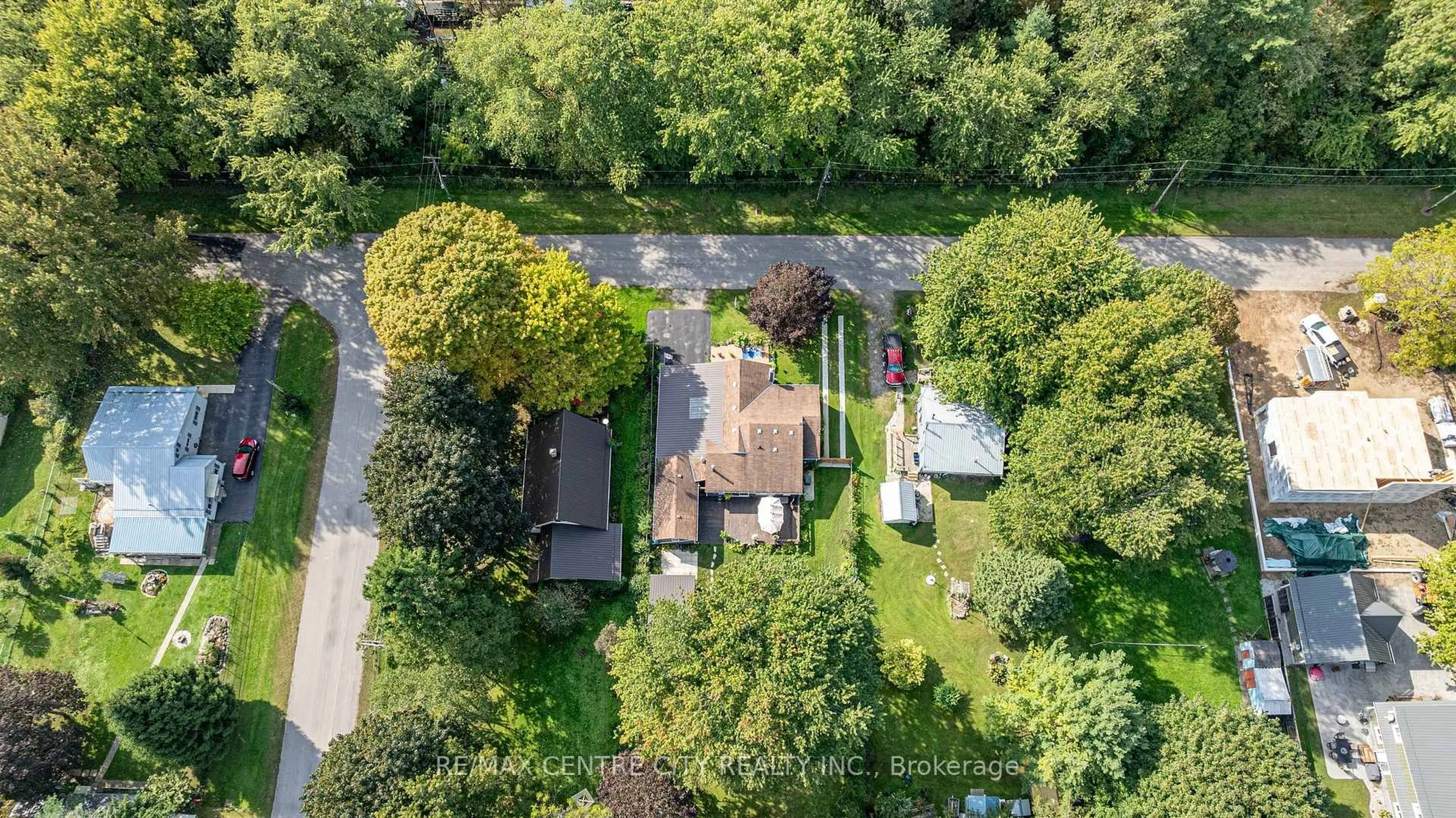 A pic from outside/outdoor area/front of a property/back of a property/a pic from drone, street for 24 Addison St, Bayham Ontario N0J 1T0