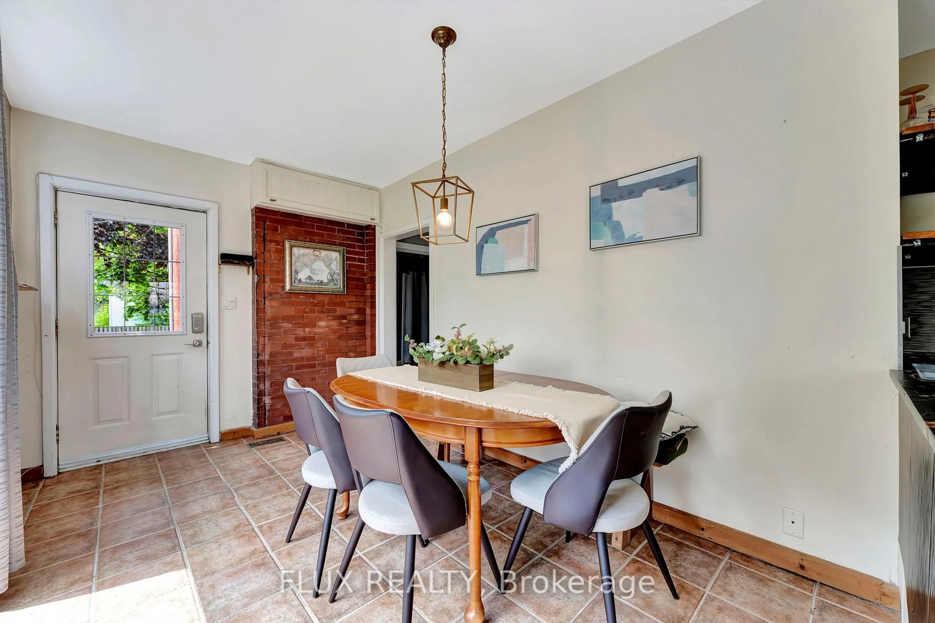 Dining room, unknown for 106 Nottingham St, Guelph Ontario N1H 3N1