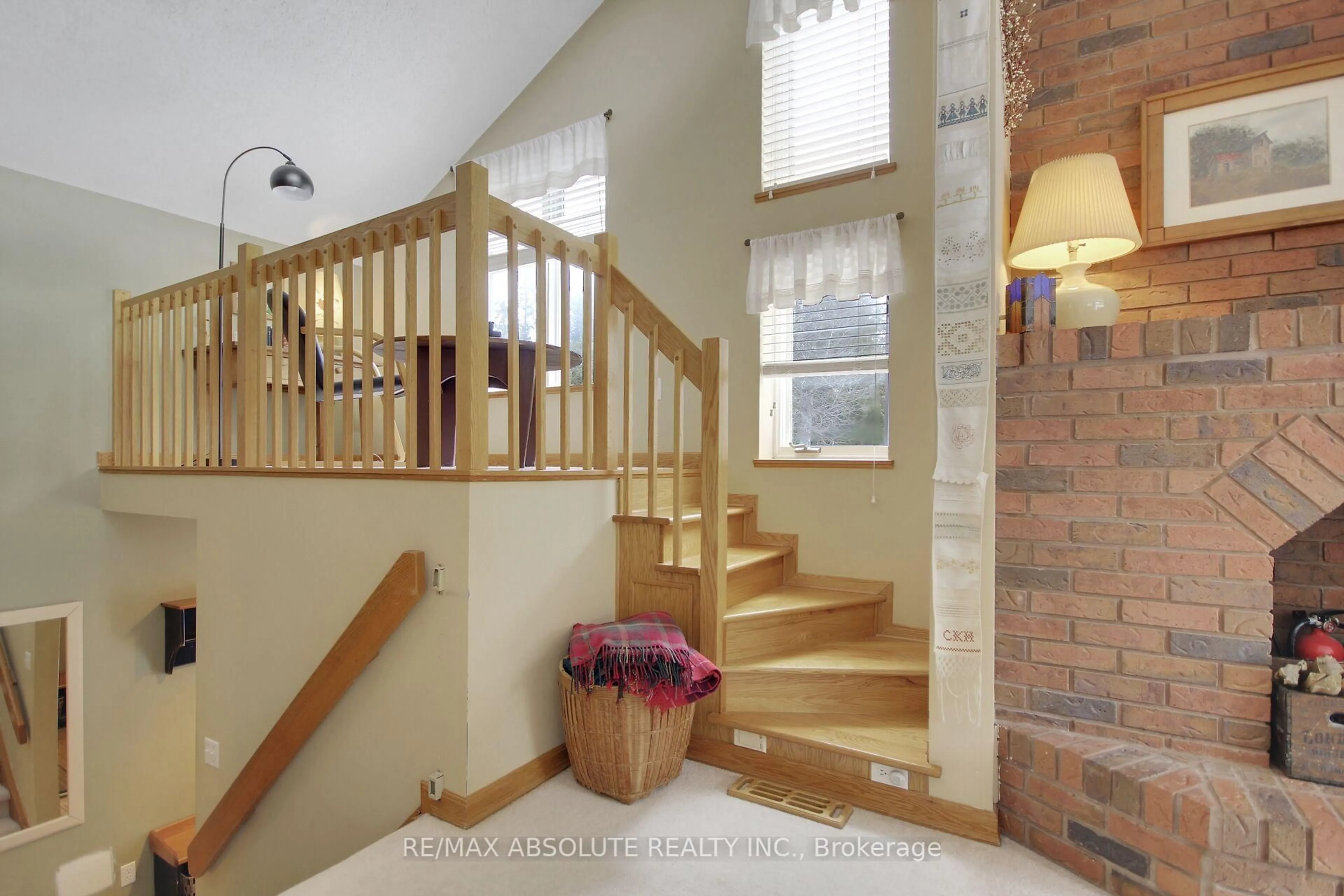 Indoor foyer for 752 King's Creek Rd, Ashton Ontario K0A 1B0
