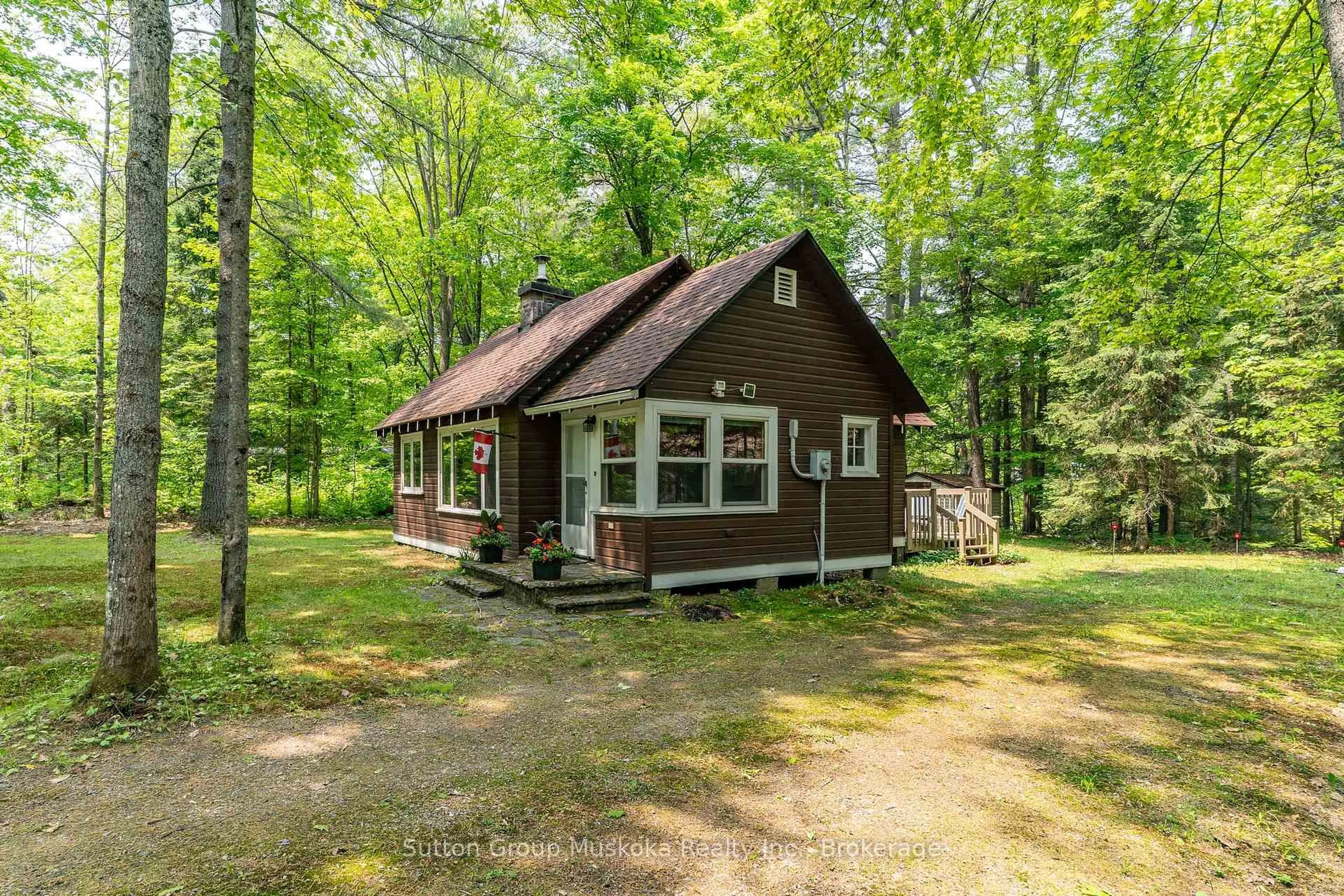 Shed for 86 & 92 Hoths Lane, Huntsville Ontario P0B 1L0
