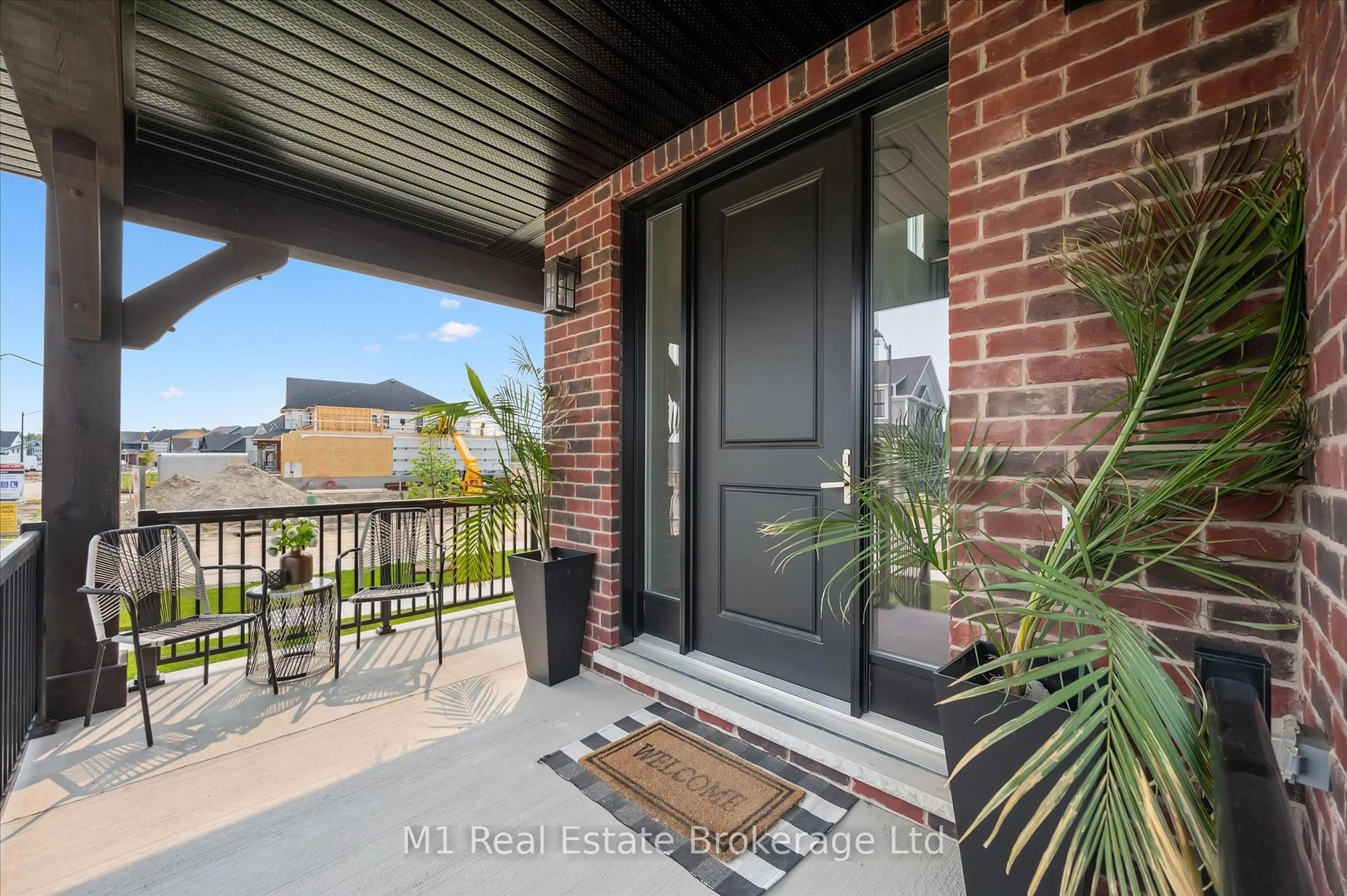 Indoor entryway for 184 Haylock Ave, Centre Wellington Ontario N0B 1S0