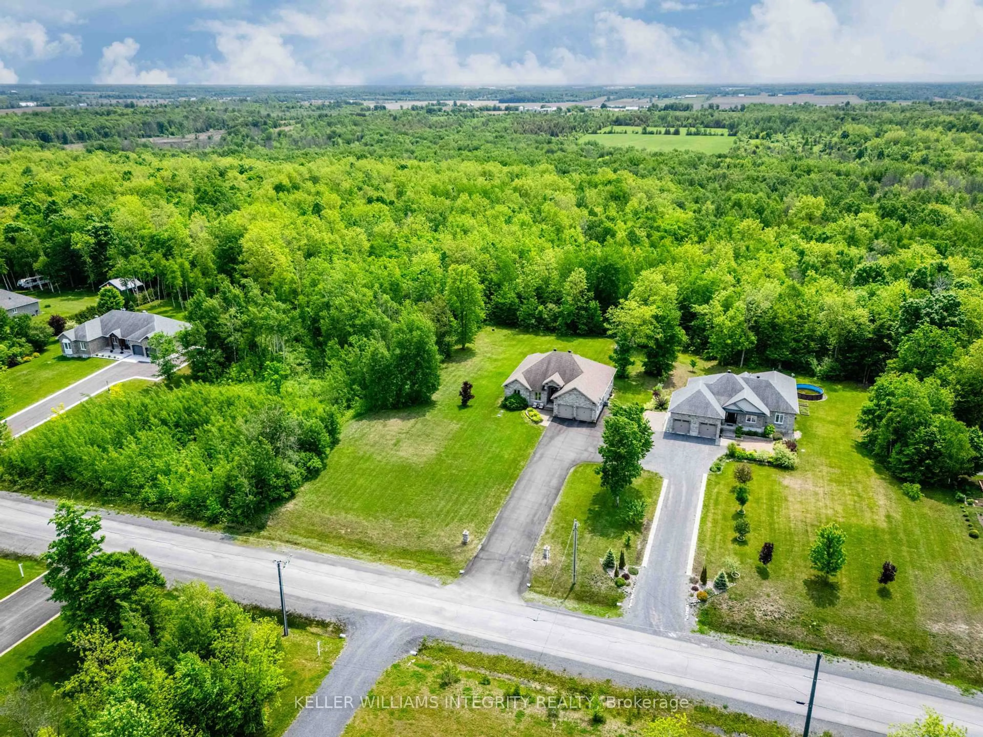 A pic from outside/outdoor area/front of a property/back of a property/a pic from drone, unknown for 20452 Patricia Lane, South Glengarry Ontario K0C 1A0
