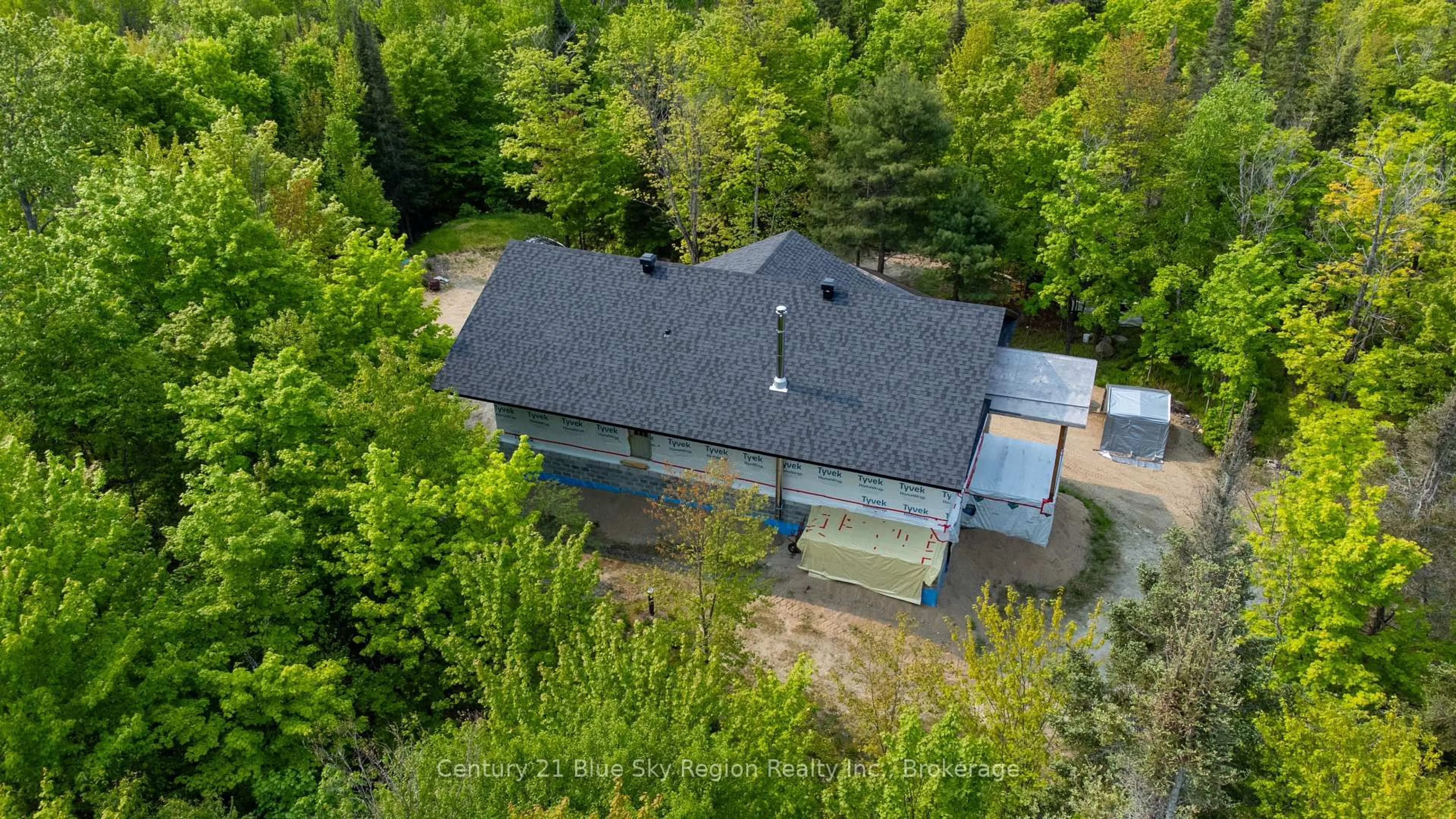 A pic from outside/outdoor area/front of a property/back of a property/a pic from drone, unknown for 7700 Highway 63, North Bay Ontario P1B 8G4