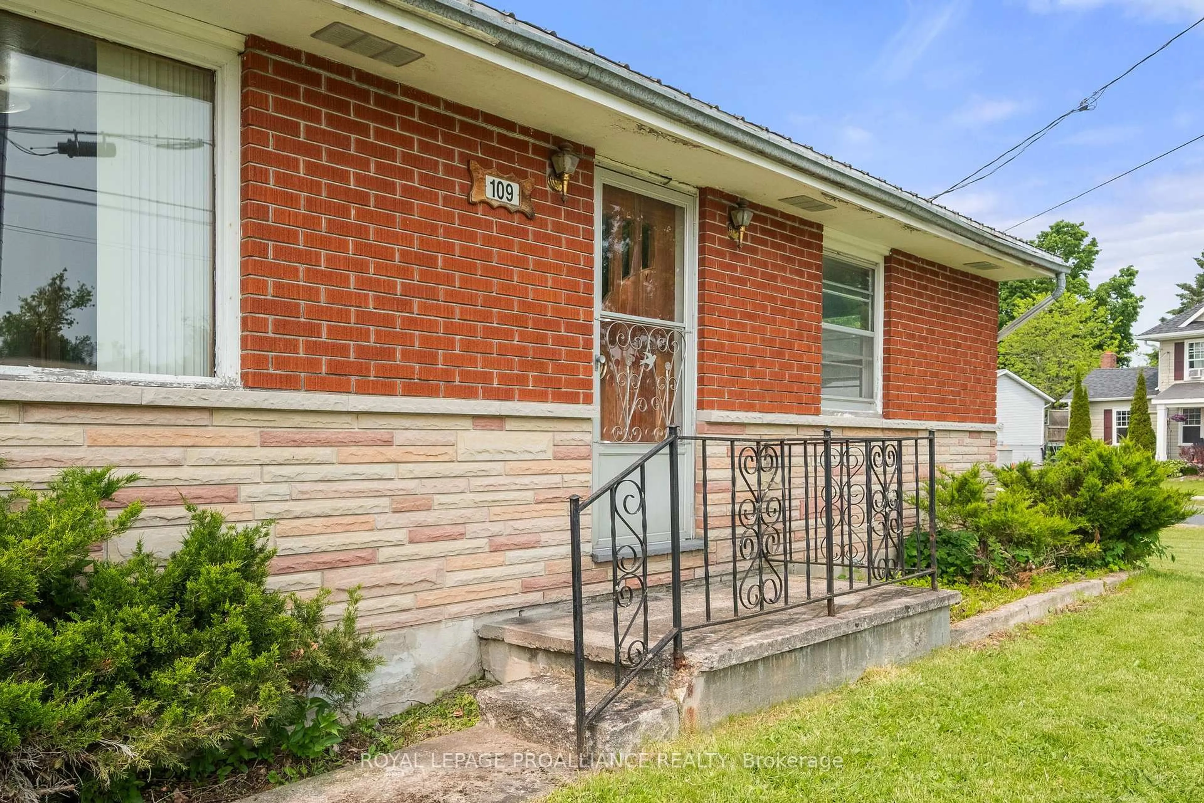 Home with brick exterior material, street for 109 Victoria St, Trent Hills Ontario K0L 1Y0