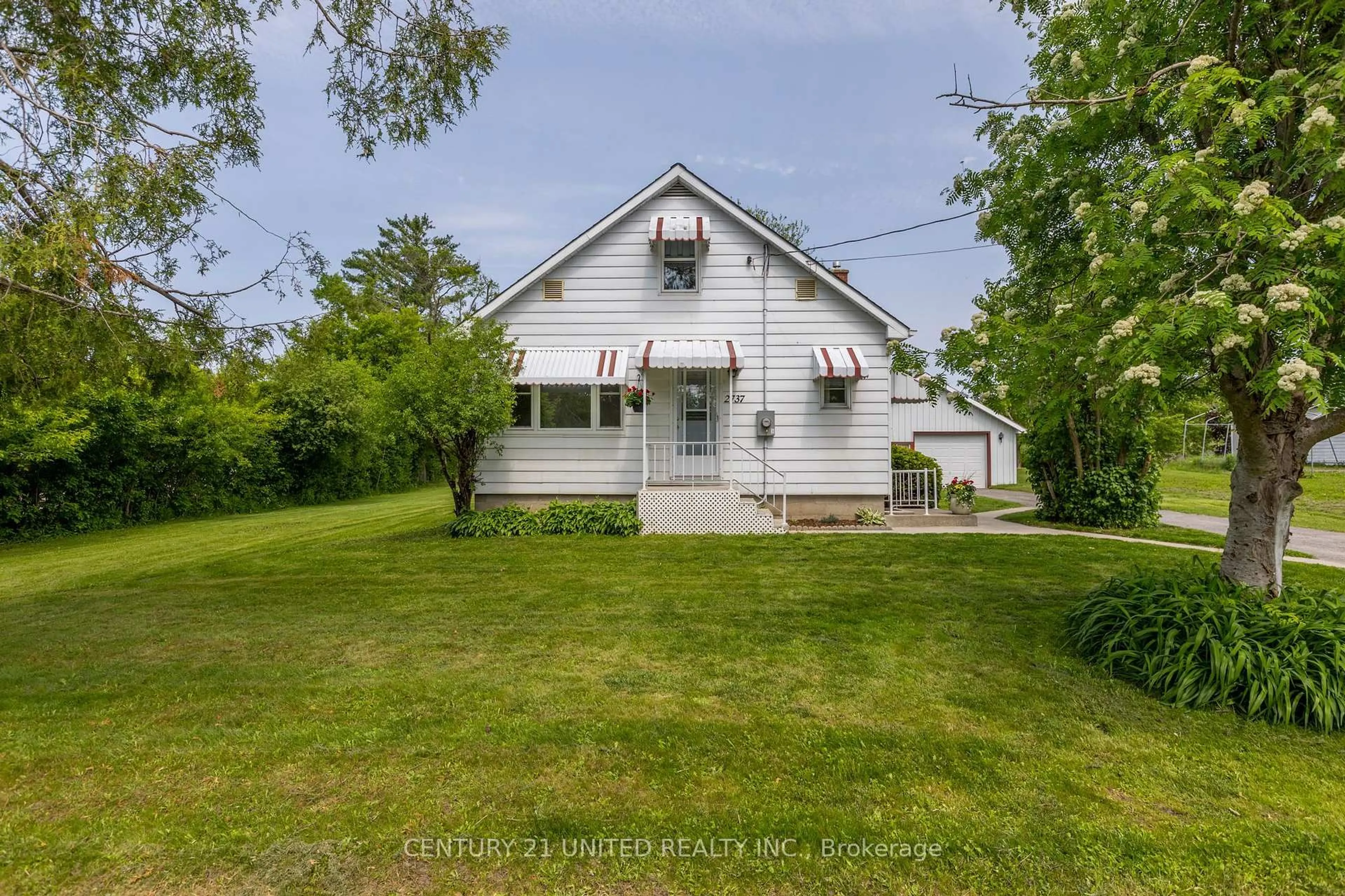 A pic from outside/outdoor area/front of a property/back of a property/a pic from drone, street for 2737 Television Rd, Douro-Dummer Ontario K9L 1E7