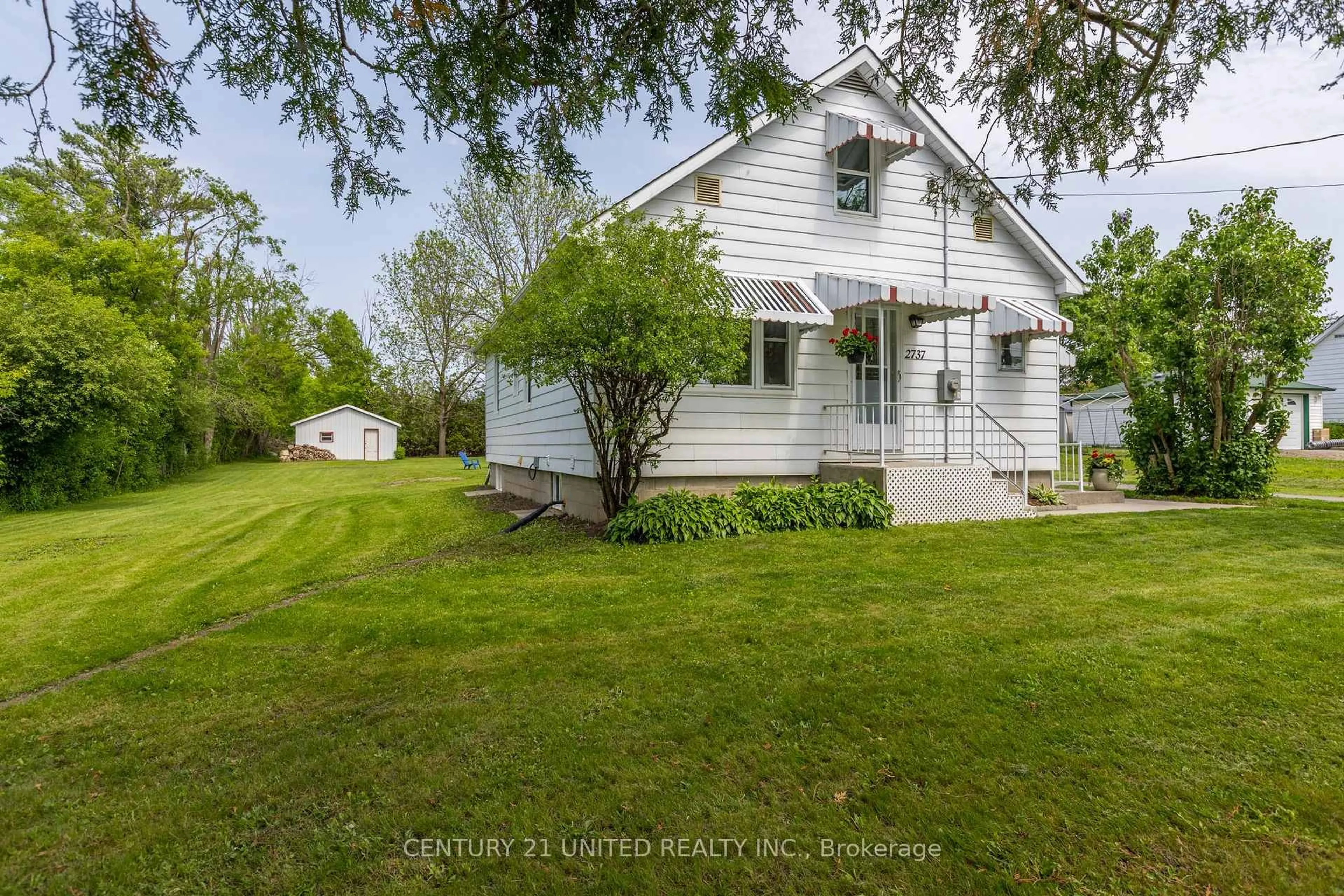 A pic from outside/outdoor area/front of a property/back of a property/a pic from drone, street for 2737 Television Rd, Douro-Dummer Ontario K9L 1E7
