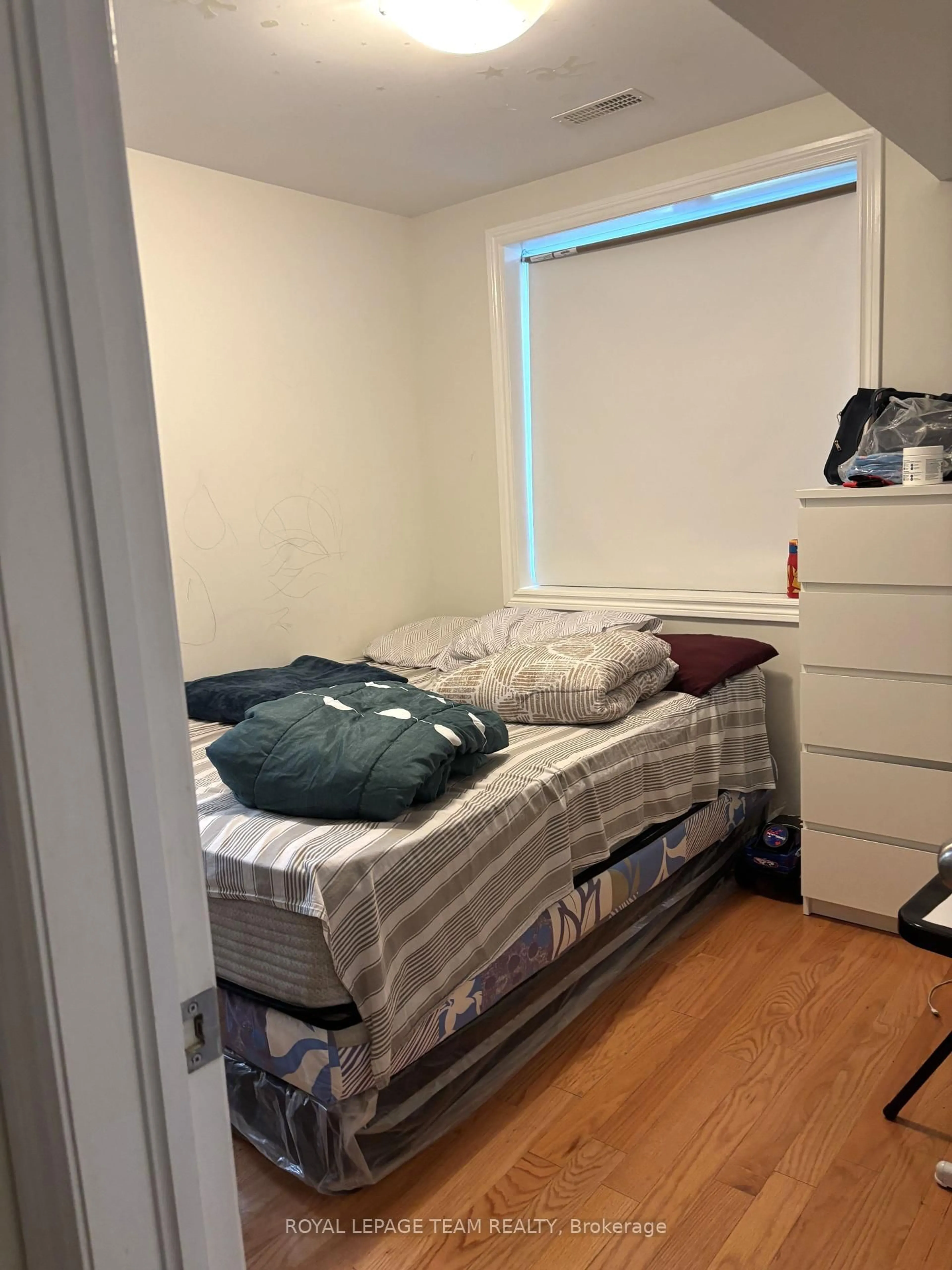 A pic of a room for 1220 Mcwatters Rd #4, Ottawa Ontario K2C 3Y1
