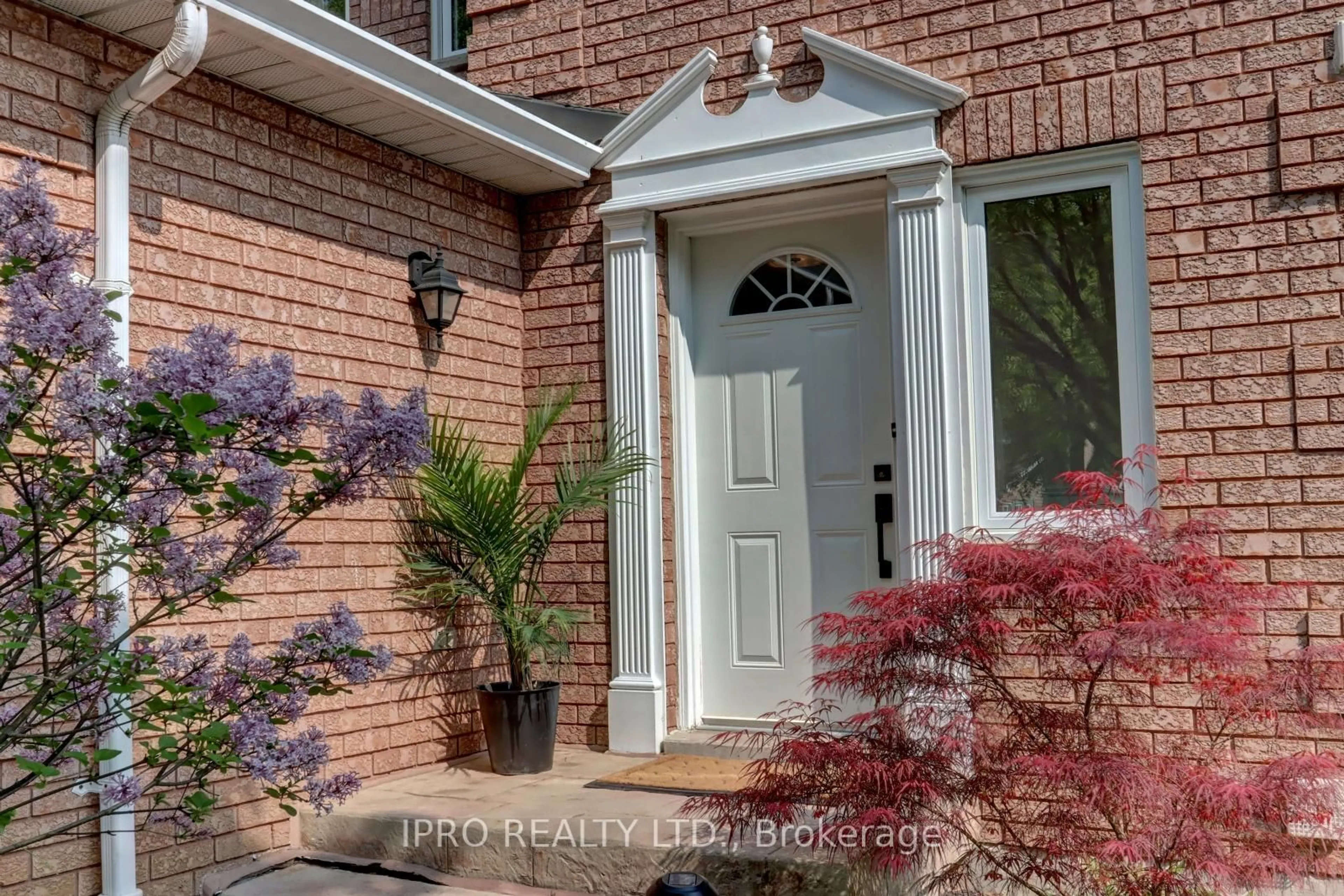 Home with brick exterior material, street for 7 Davidson Blvd #28, Hamilton Ontario L9H 6Y7