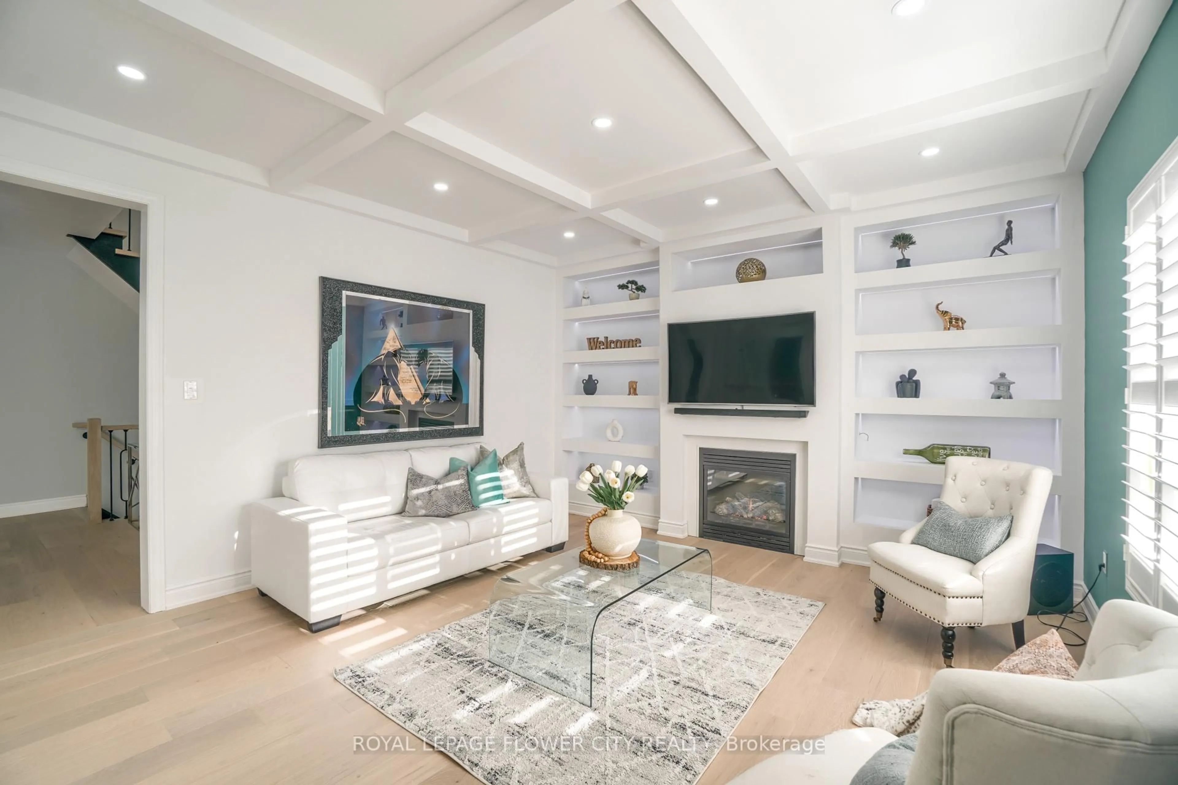 Living room with furniture, unknown for 318 Wallace St, Shelburne Ontario L9V 2S2