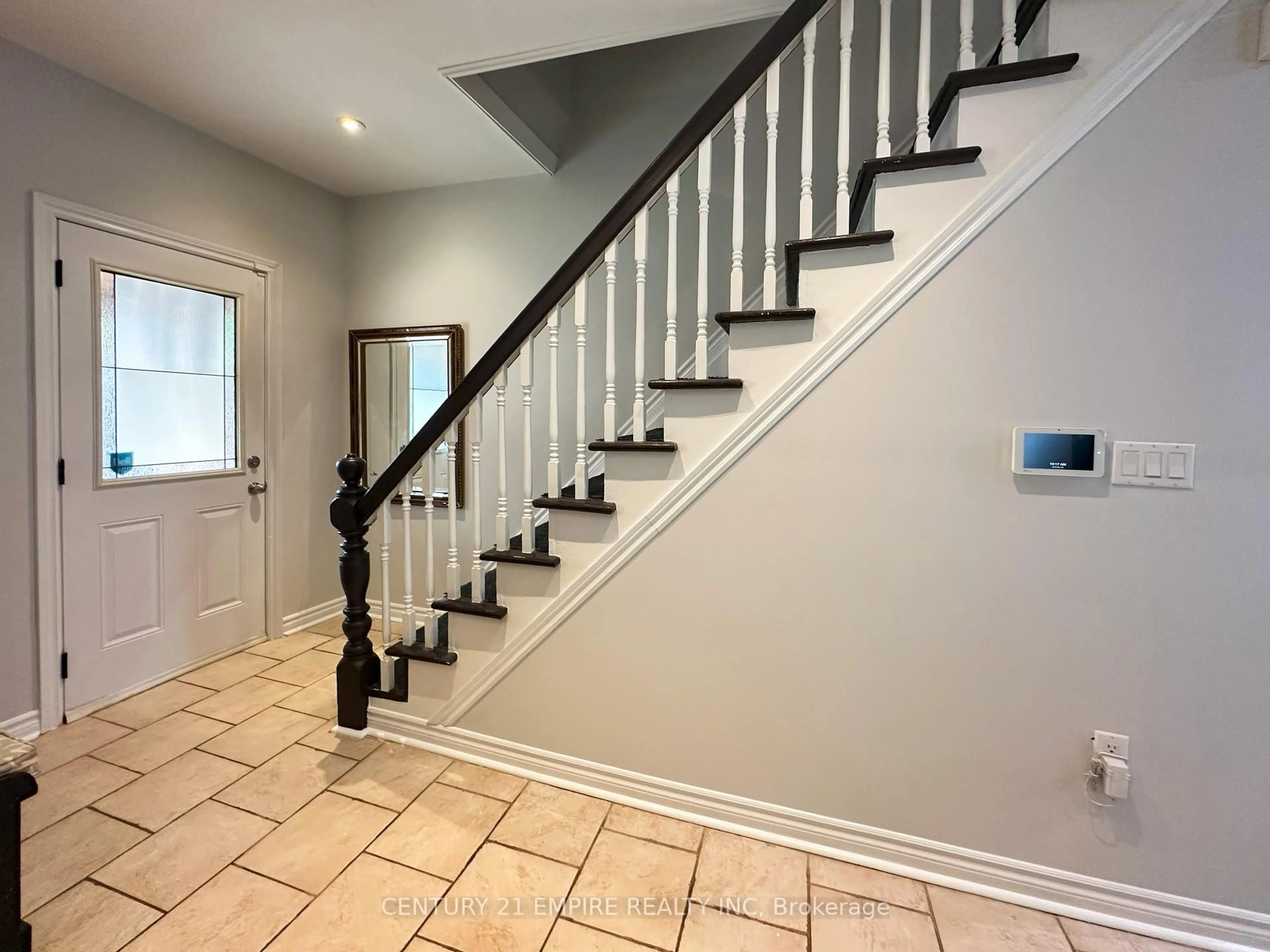 Indoor entryway for 61 Francis St, Hamilton Ontario L8L 3V2