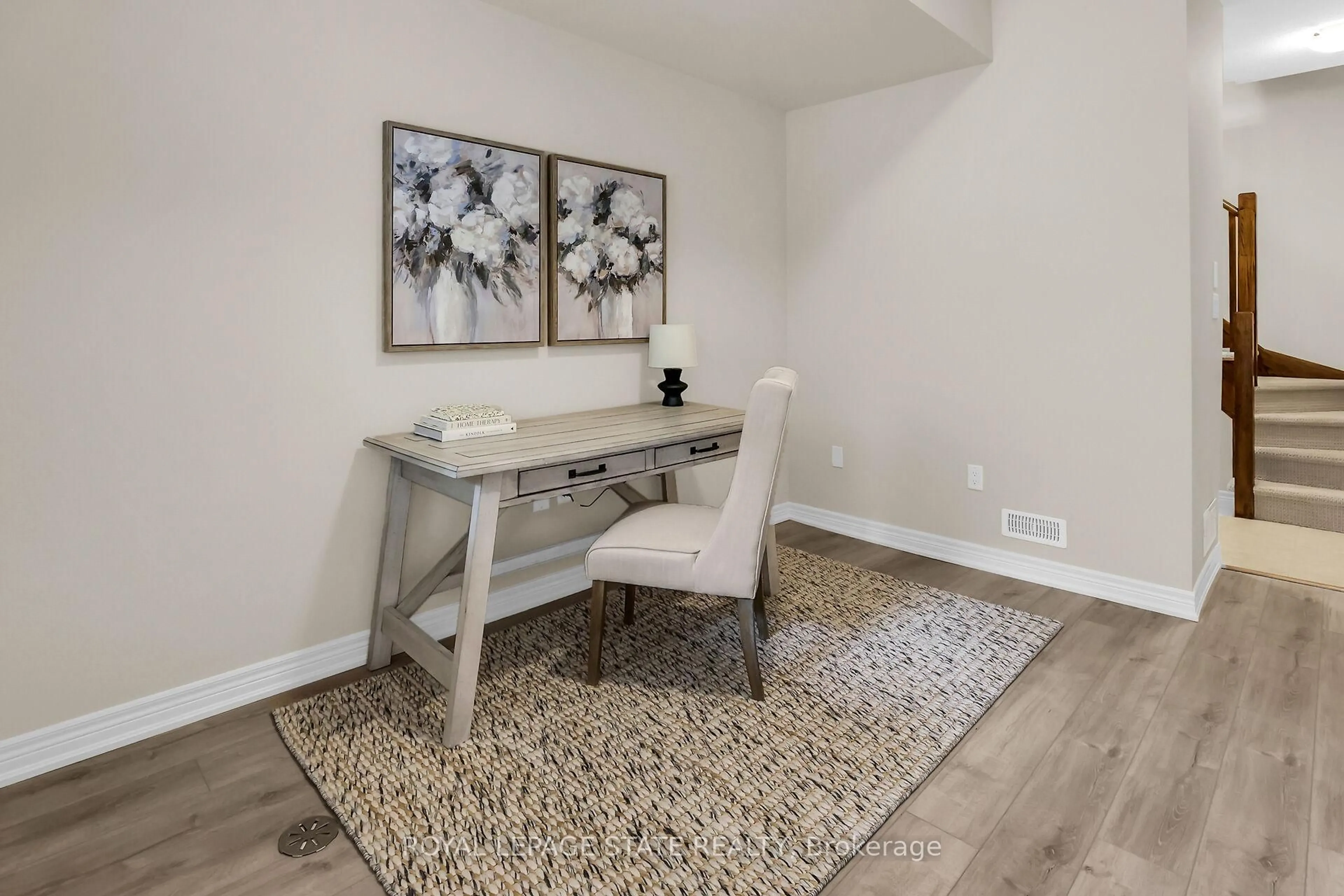 A pic of a room for 6 Chestnut Dr #70, Grimsby Ontario L3M 0C4