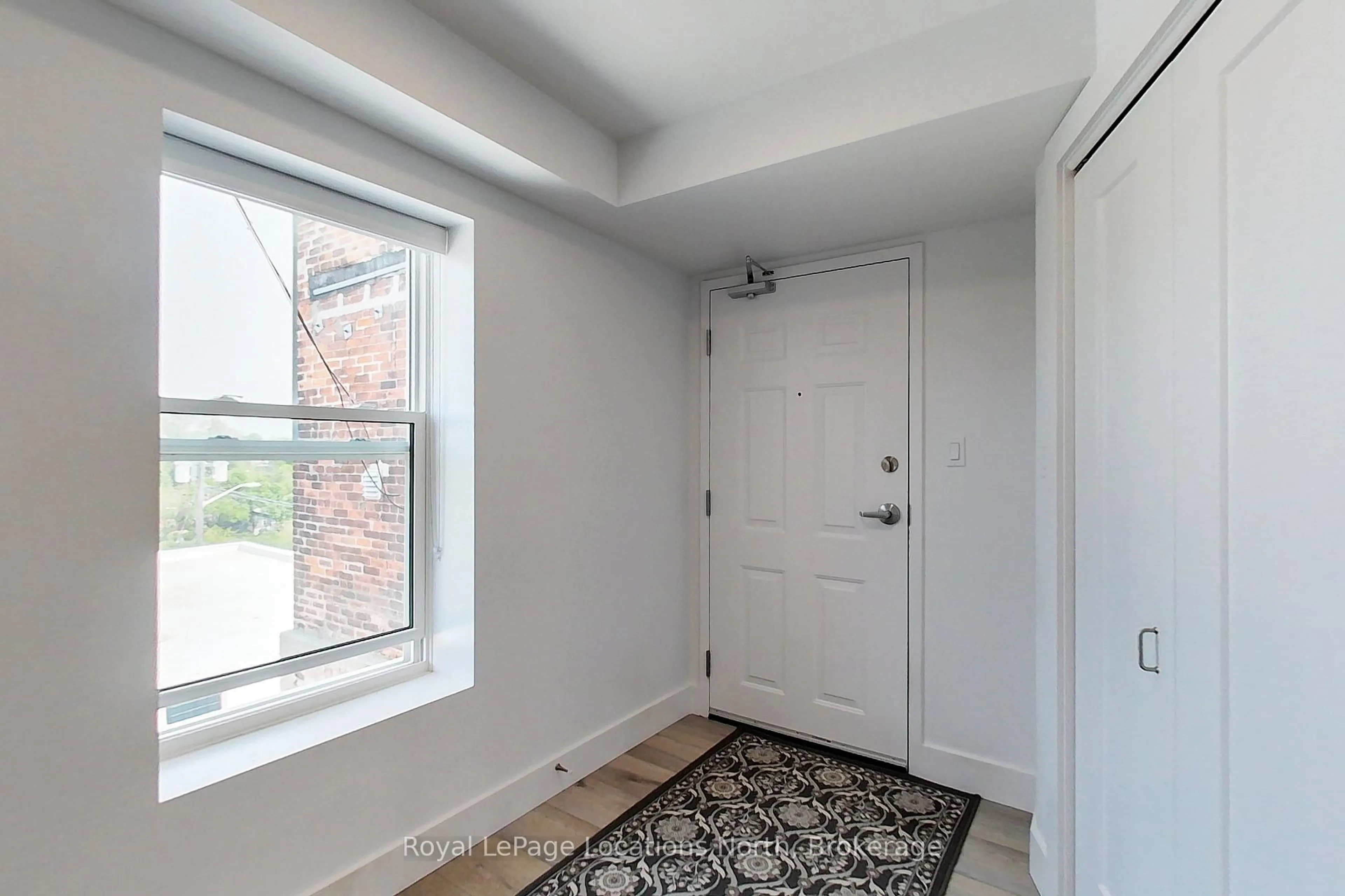 Indoor entryway for 10 Trowbridge St #302, Meaford Ontario N4L 1A5