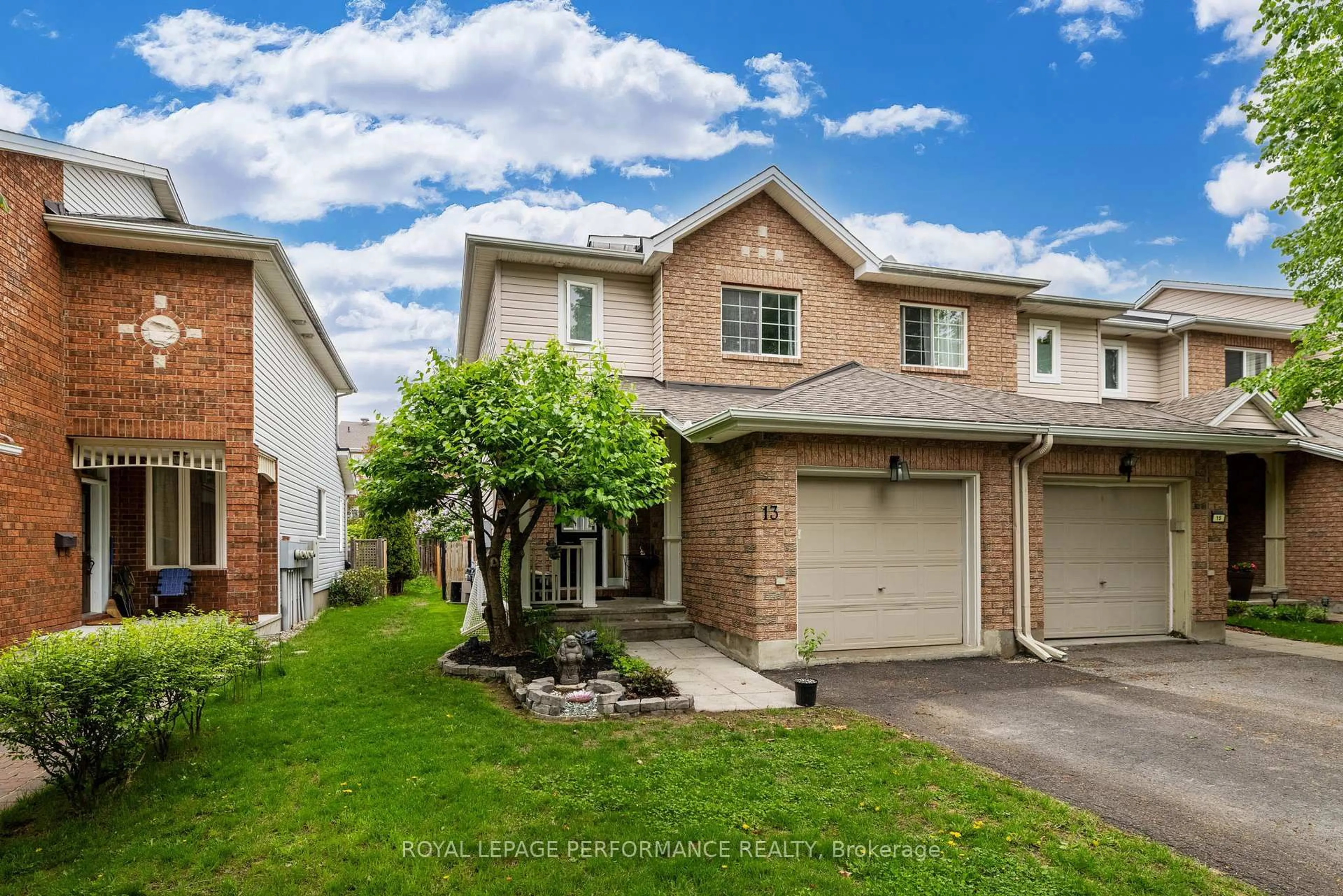 A pic from outside/outdoor area/front of a property/back of a property/a pic from drone, street for 13 Milner Downs Cres, Ottawa Ontario K2M 2S3