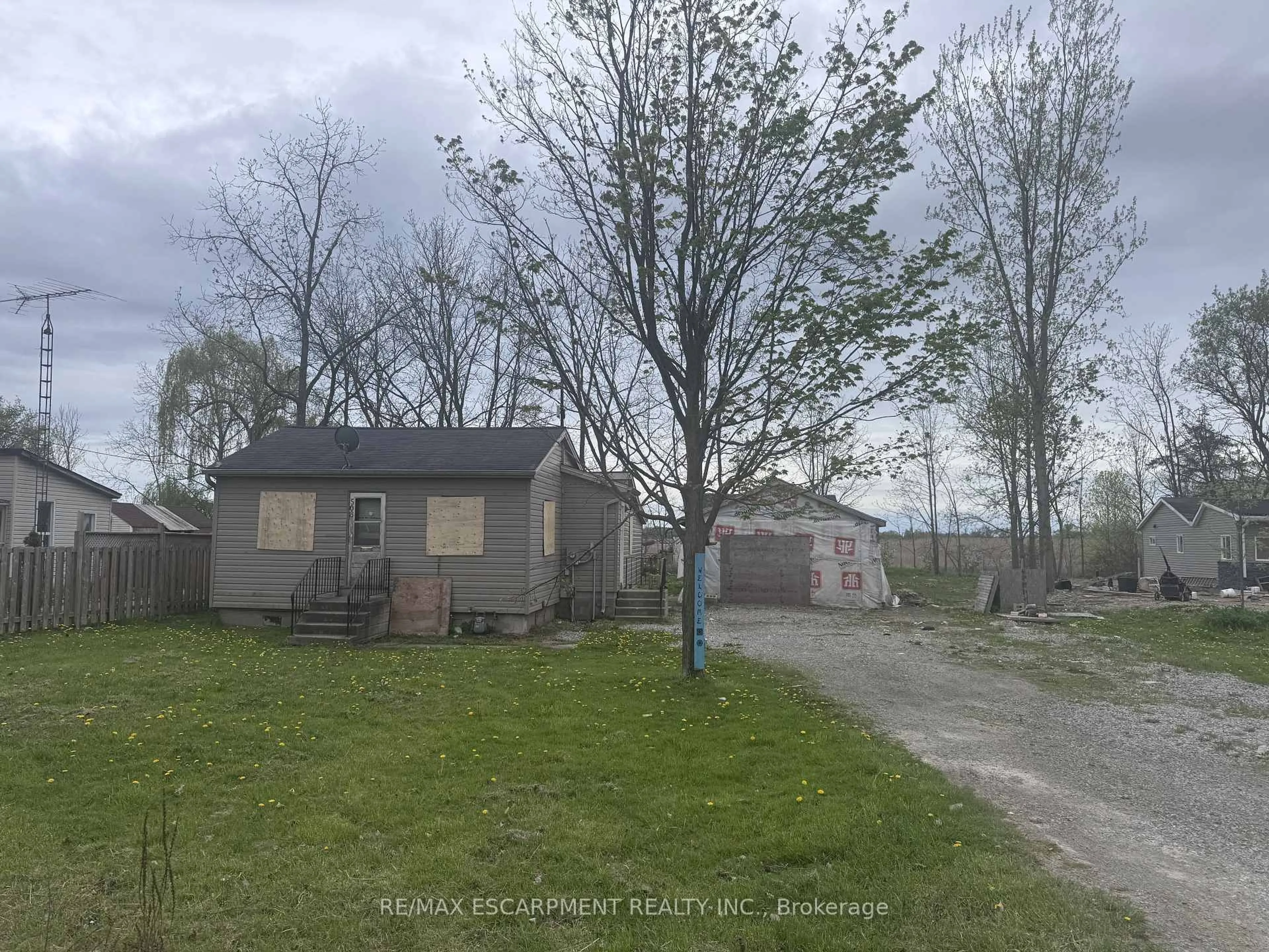 Shed for 508 Main St, Haldimand Ontario N1A 2W5