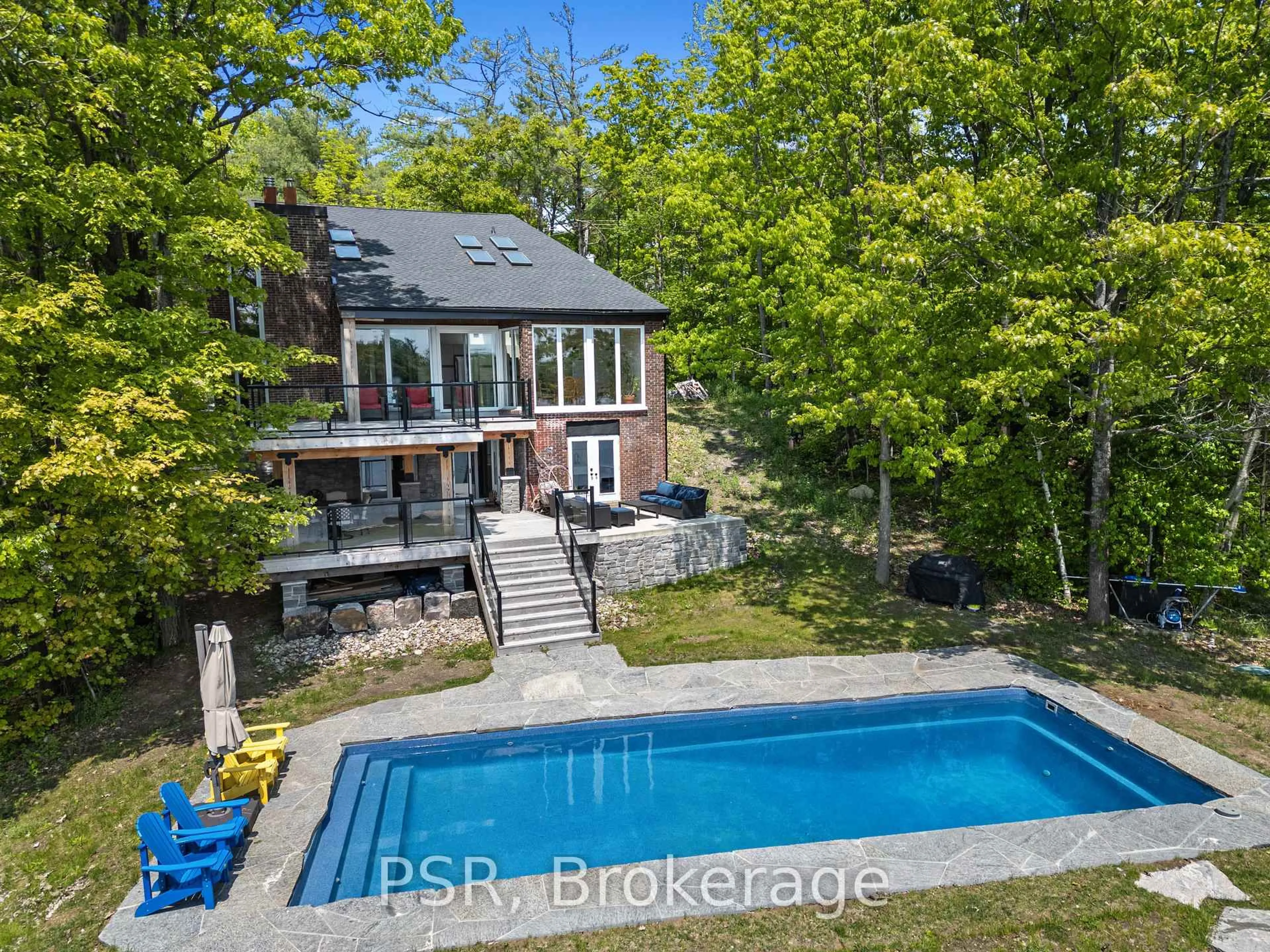A pic from outside/outdoor area/front of a property/back of a property/a pic from drone, water/lake/river/ocean view for 1030 South Sunset Bay Rd, Gravenhurst Ontario P1P 1R2