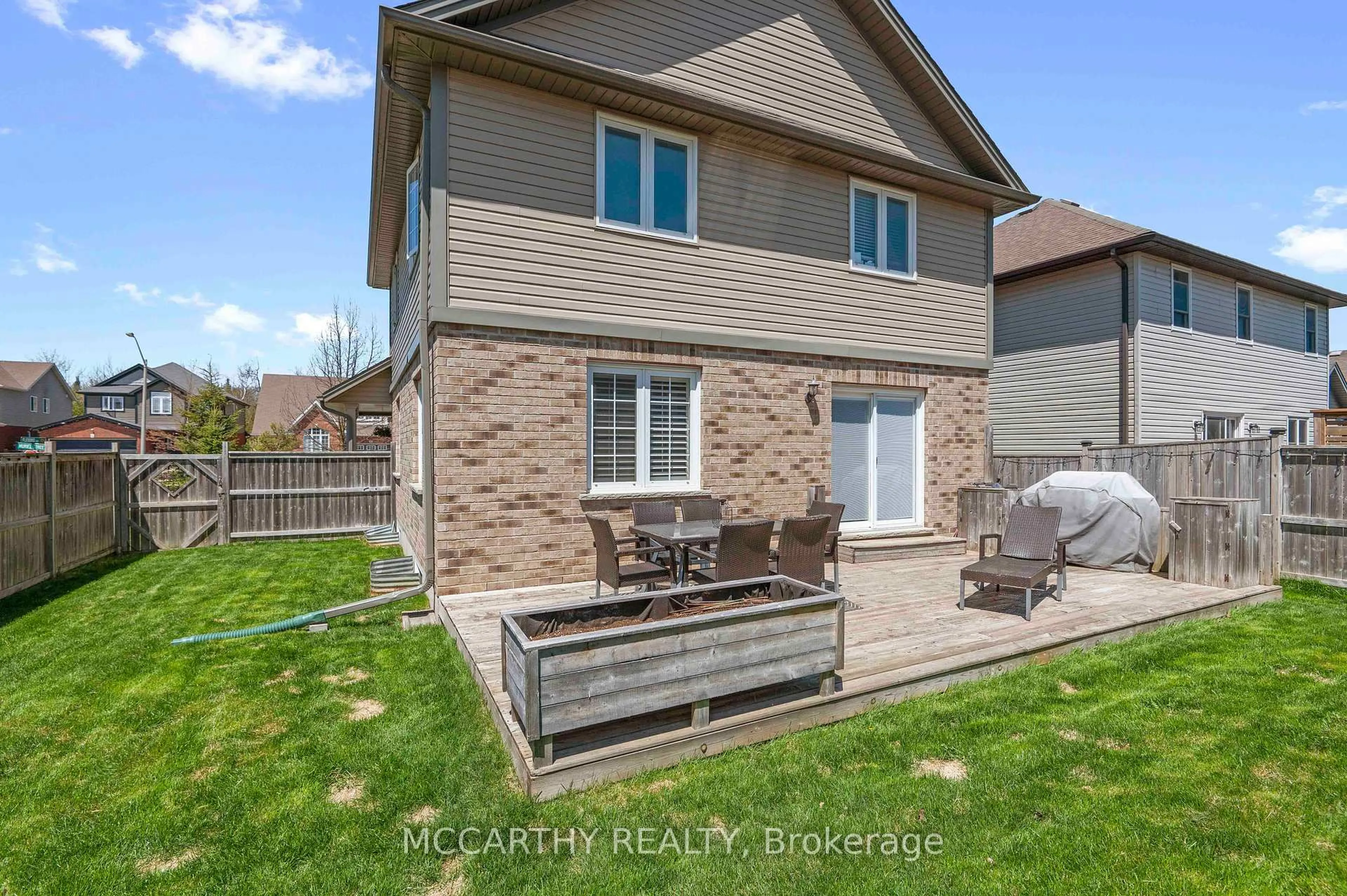 Patio, street for 183 Muriel St, Shelburne Ontario L9V 3E3