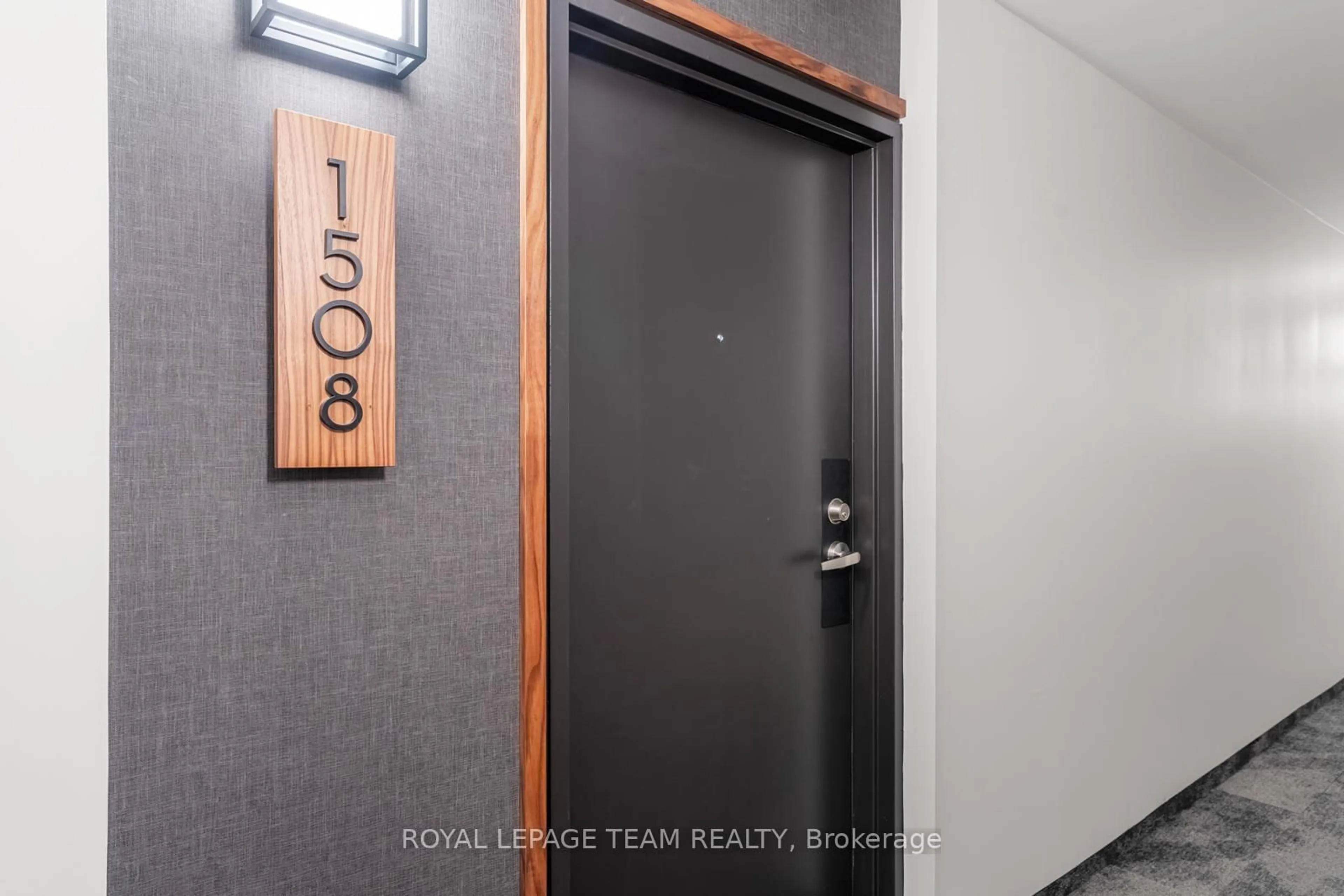 Unknown for 40 Landry St #1508, Ottawa Ontario K1L 8K4