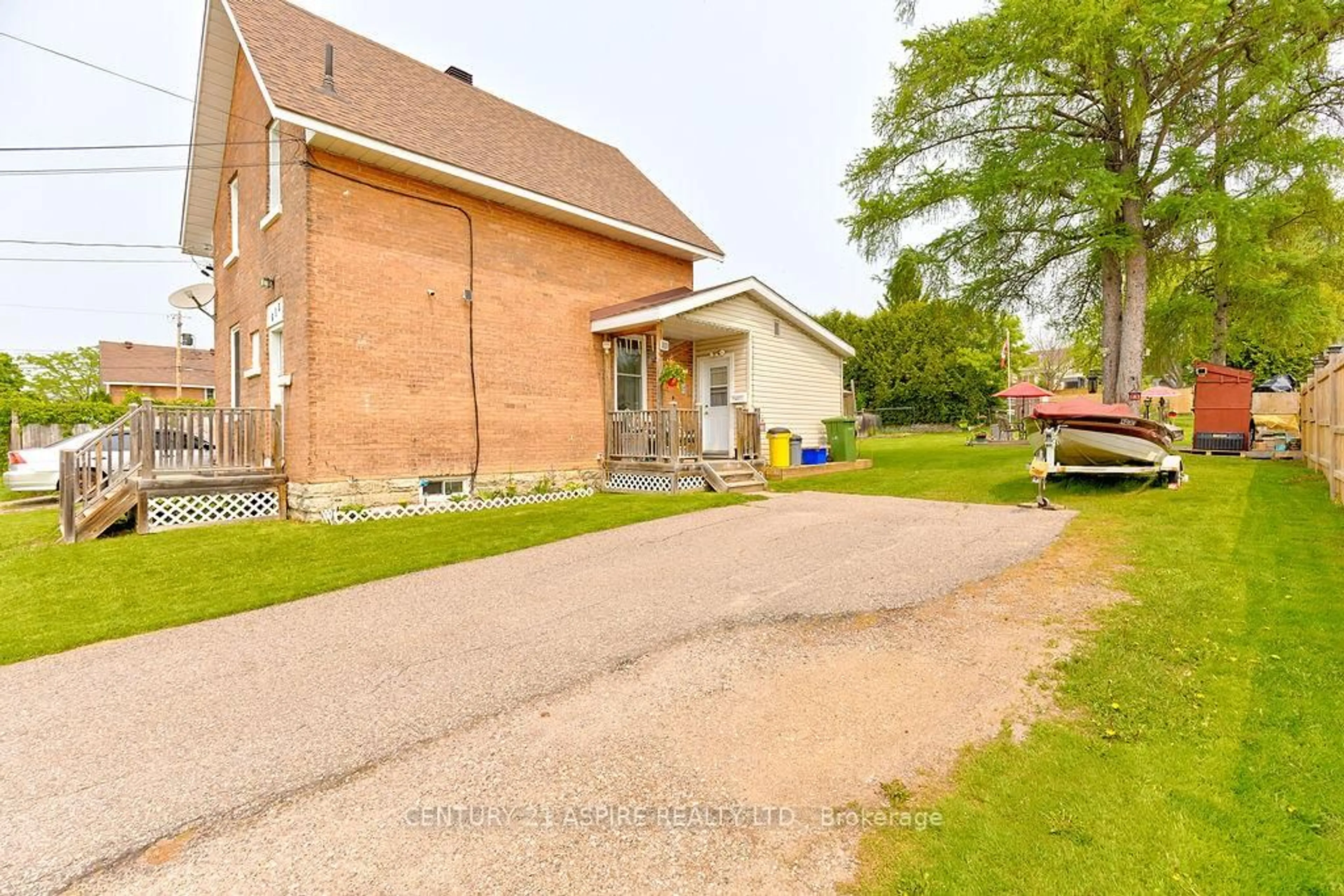 Unknown for 615 River Rd, Pembroke Ontario K8A 1A4