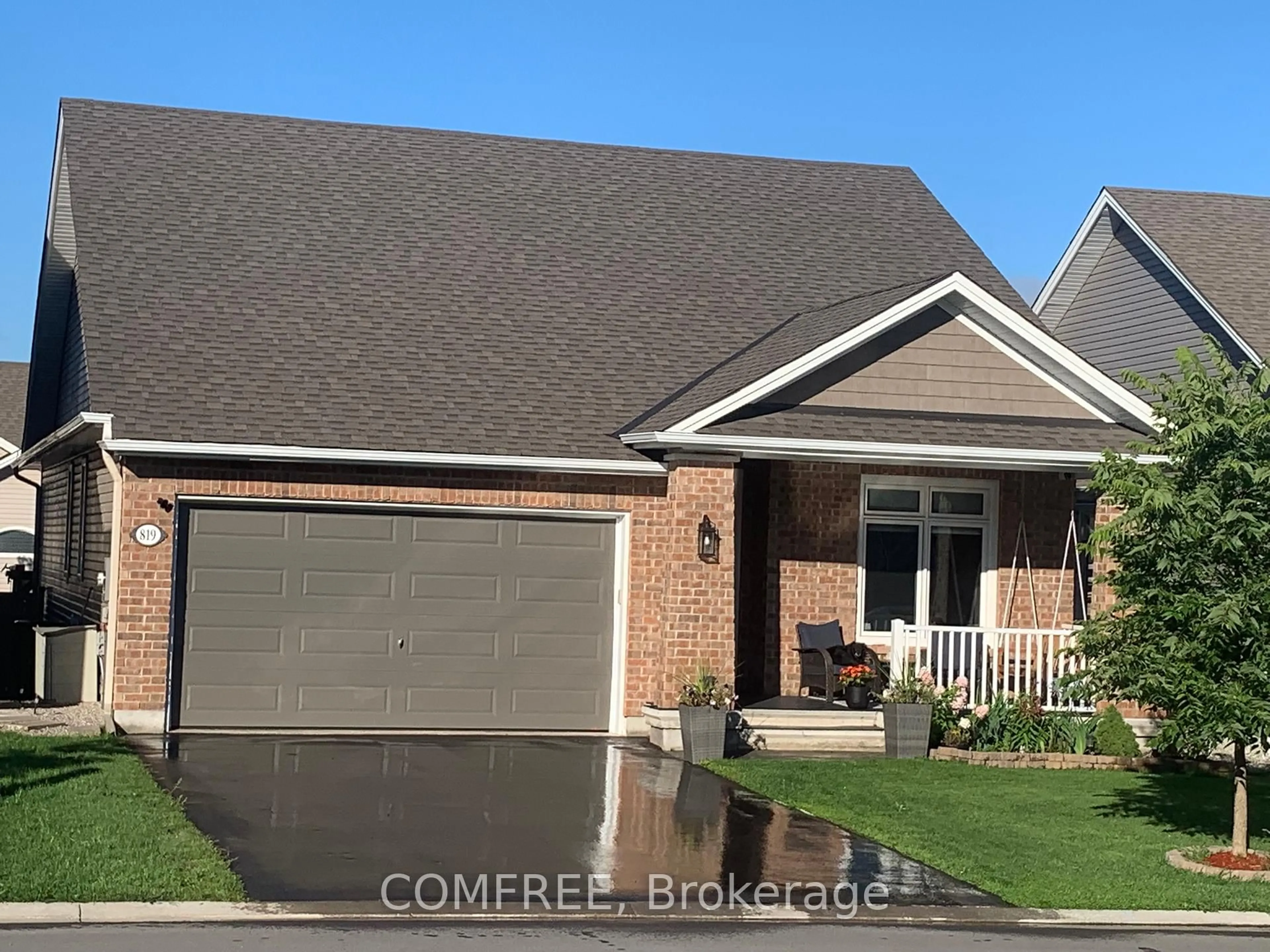 Home with brick exterior material, street for 819 Tewin Circ, Orleans Ontario K4A 1K2