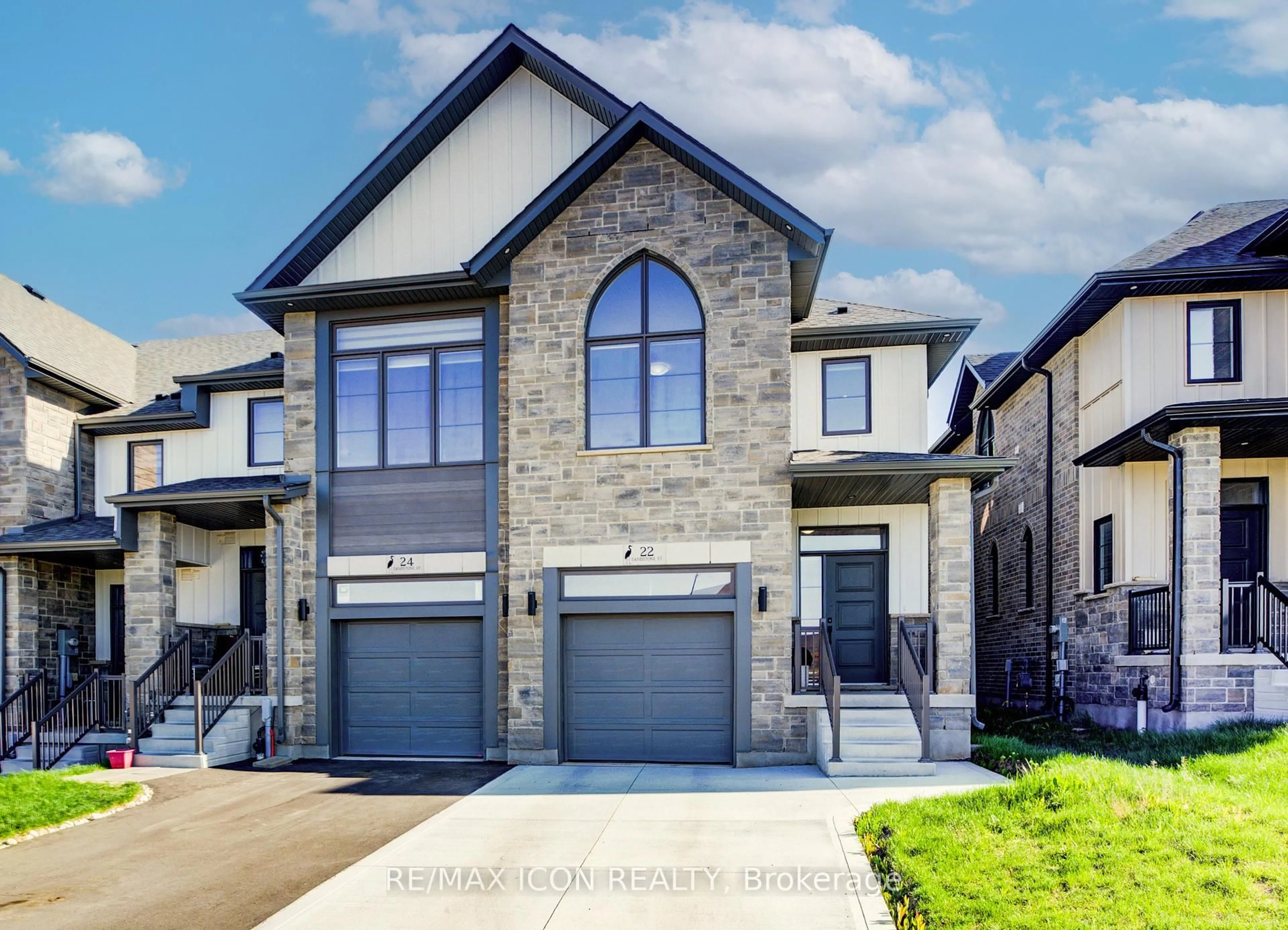 Home with brick exterior material, street for 22 Sandstone St, Cambridge Ontario N1S 0E4