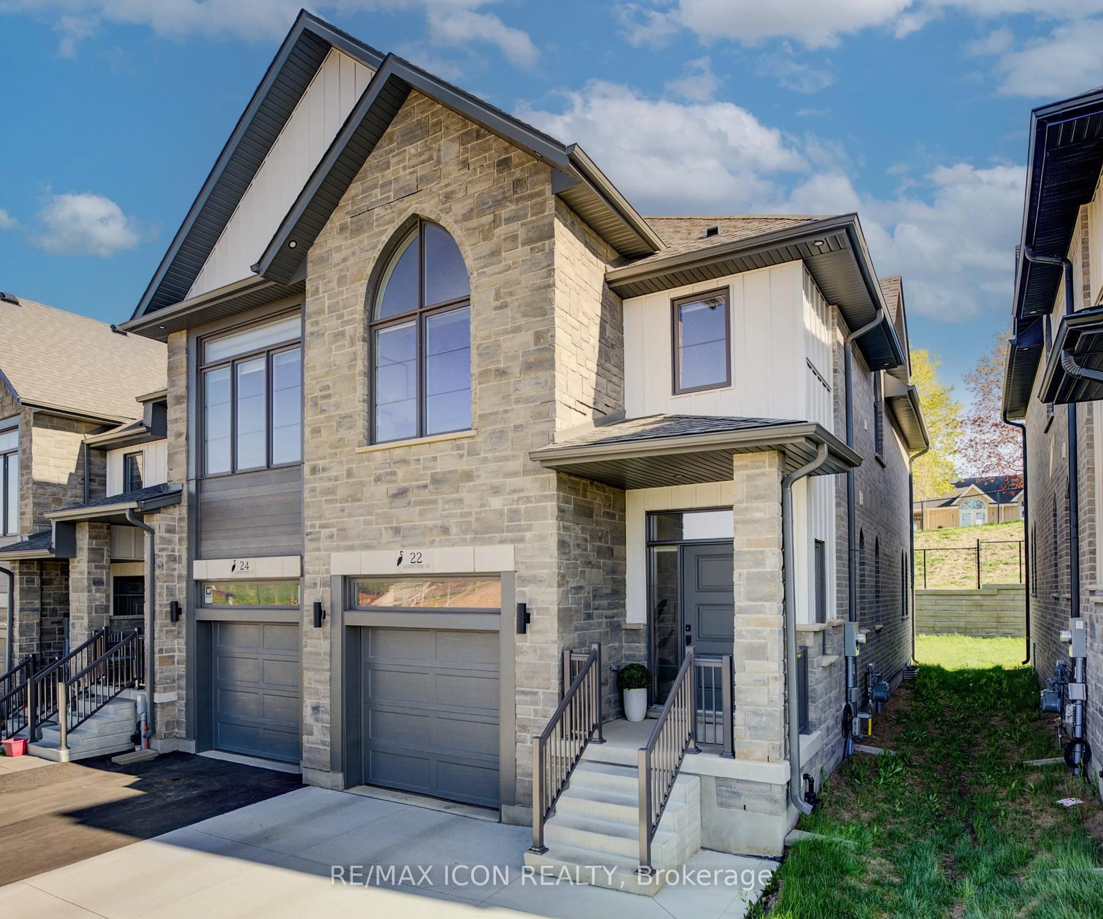Home with brick exterior material, street for 22 Sandstone St, Cambridge Ontario N1S 0E4