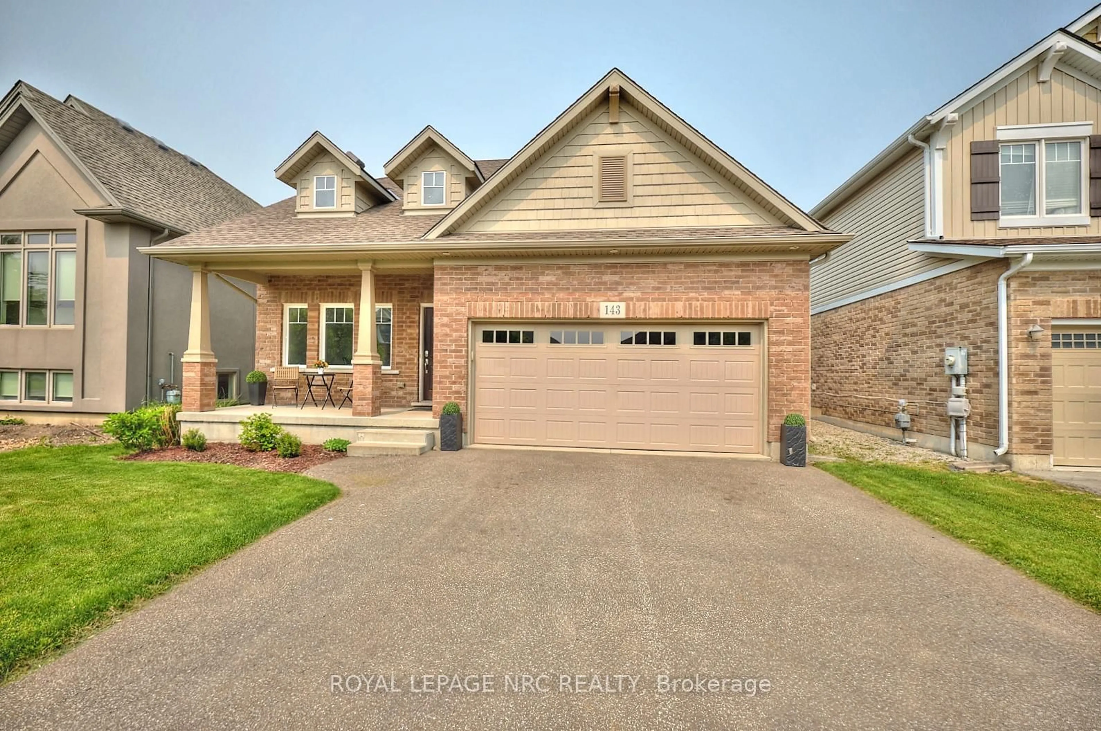 Home with brick exterior material, street for 143 Tuliptree Rd, Thorold Ontario L2V 0A5