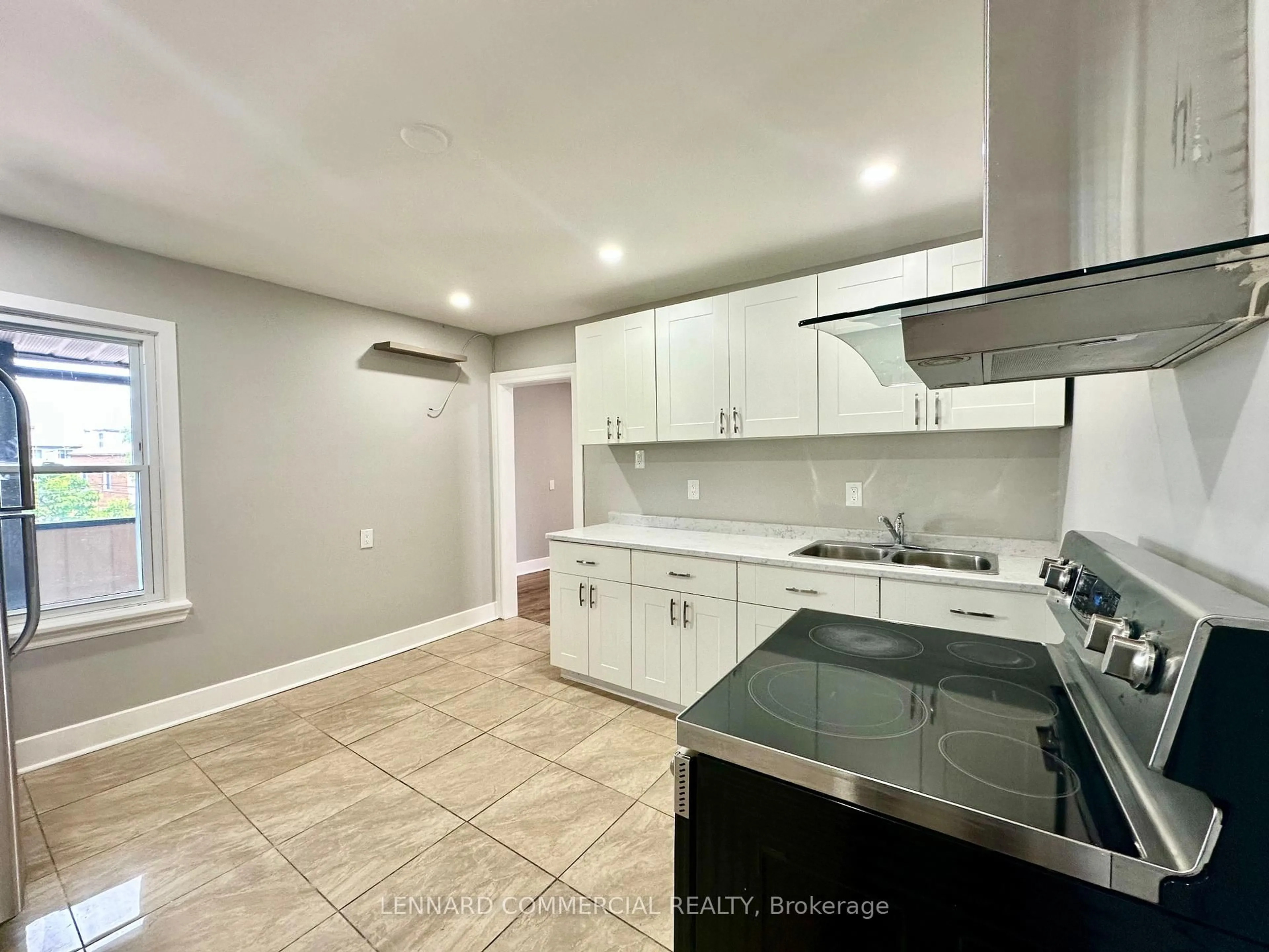 Unknown for 240 MARIER Ave, Ottawa Ontario K1L 5R1