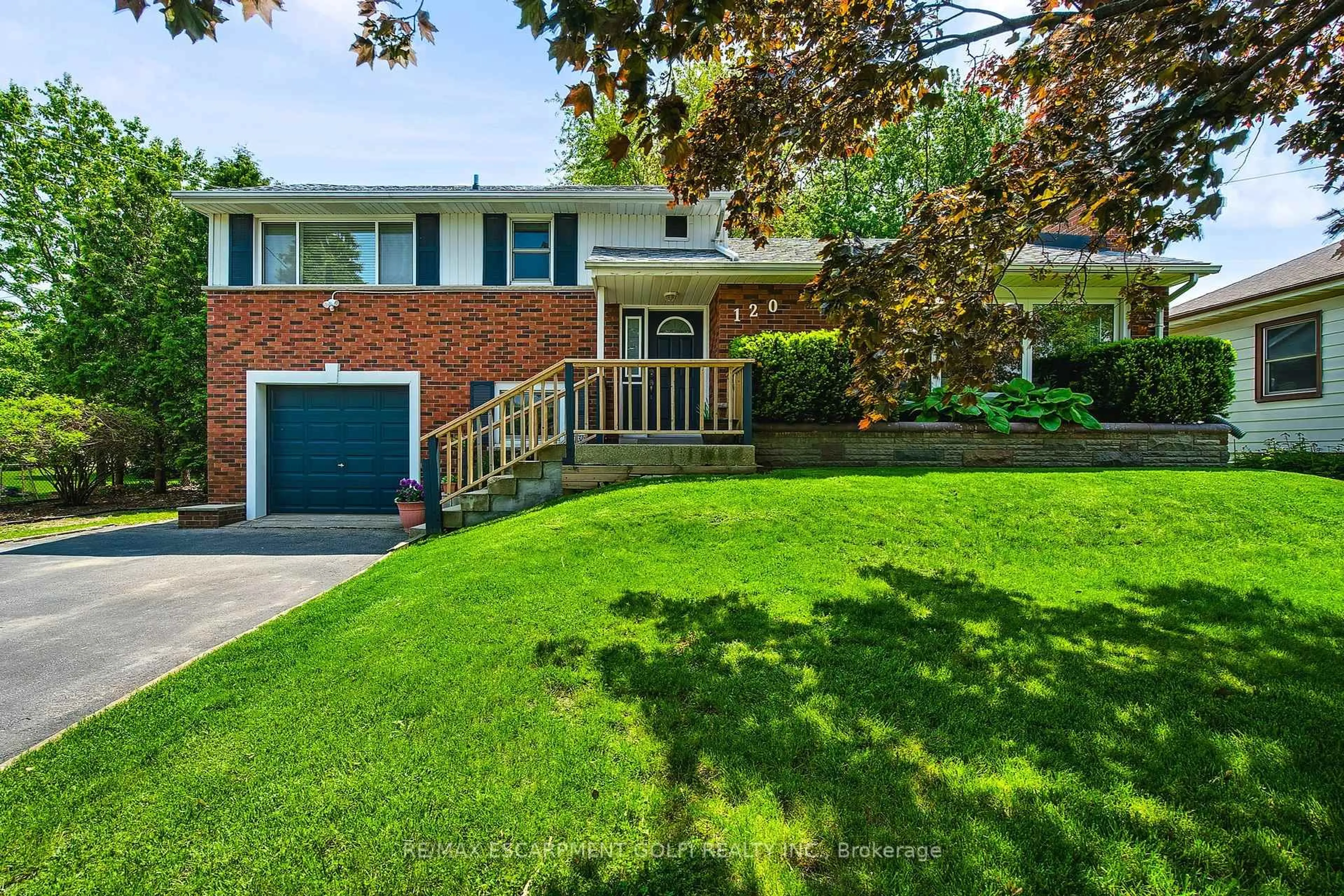 Home with brick exterior material, street for 120 JUNE St, Hamilton Ontario L9A 2R9