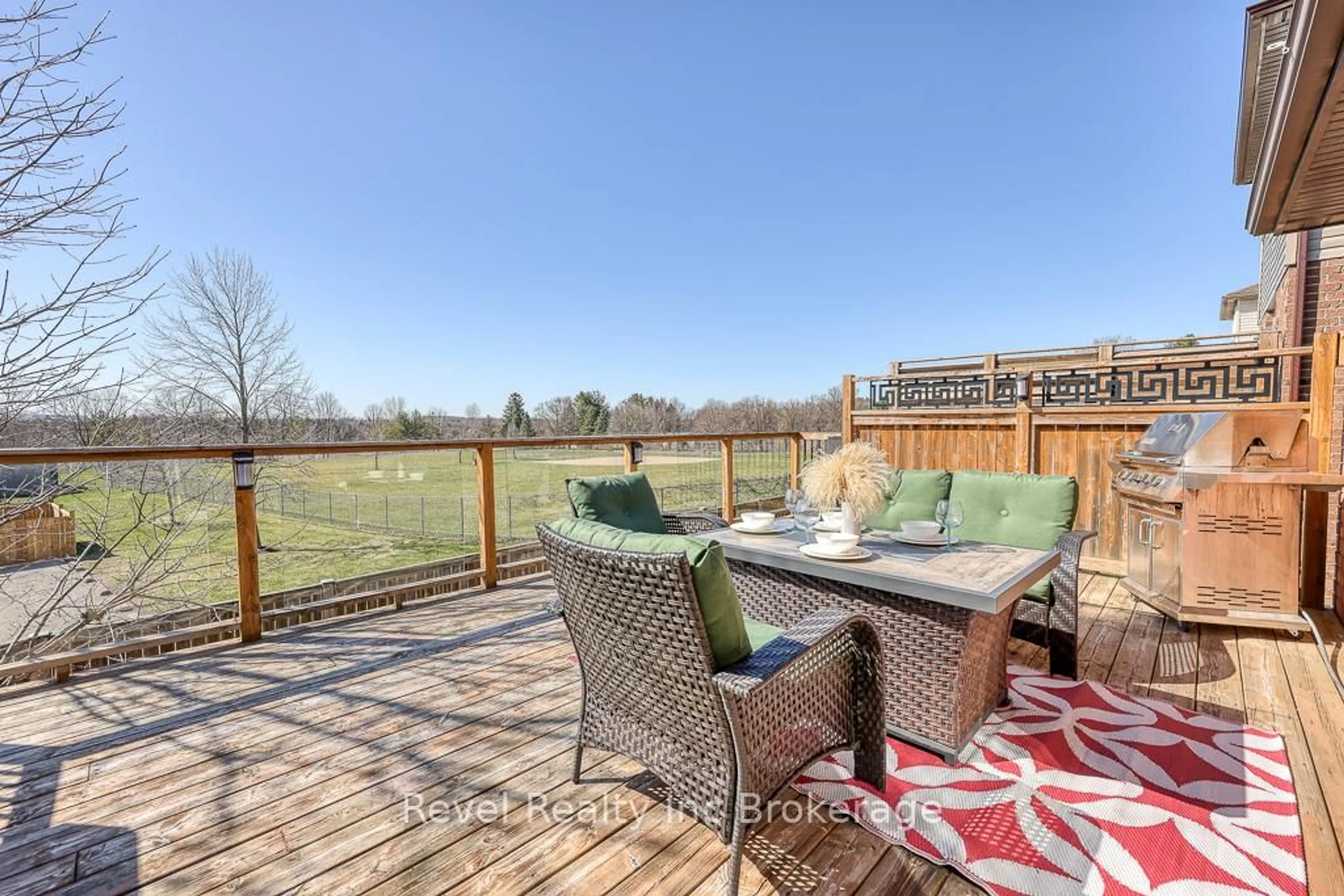 Patio, water/lake/river/ocean view for 7 Woodhatch Cres, Ingersoll Ontario N5C 0A2