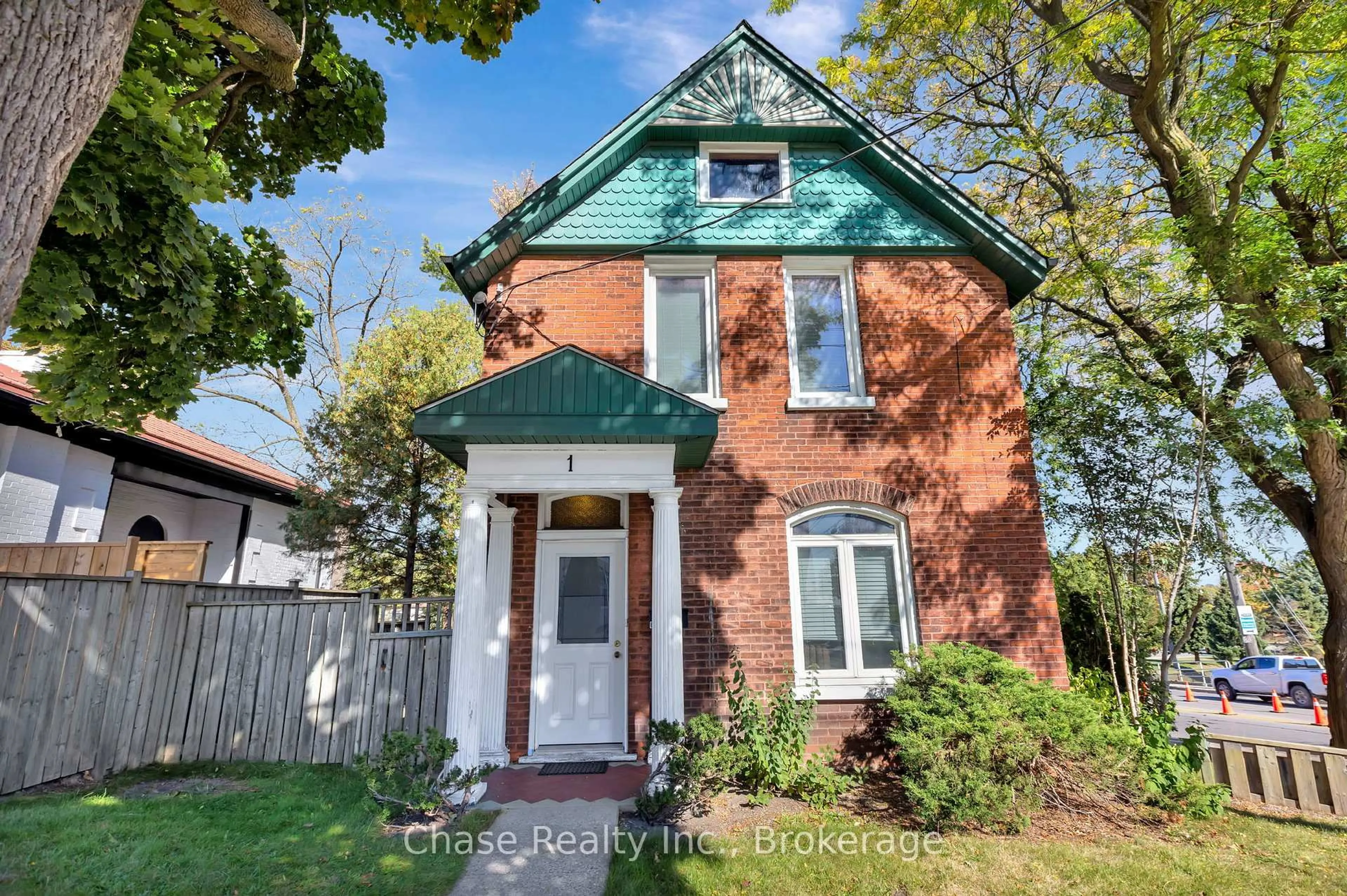 Home with brick exterior material, street for 1 TERRACE HILL St, Brantford Ontario N3R 1E8