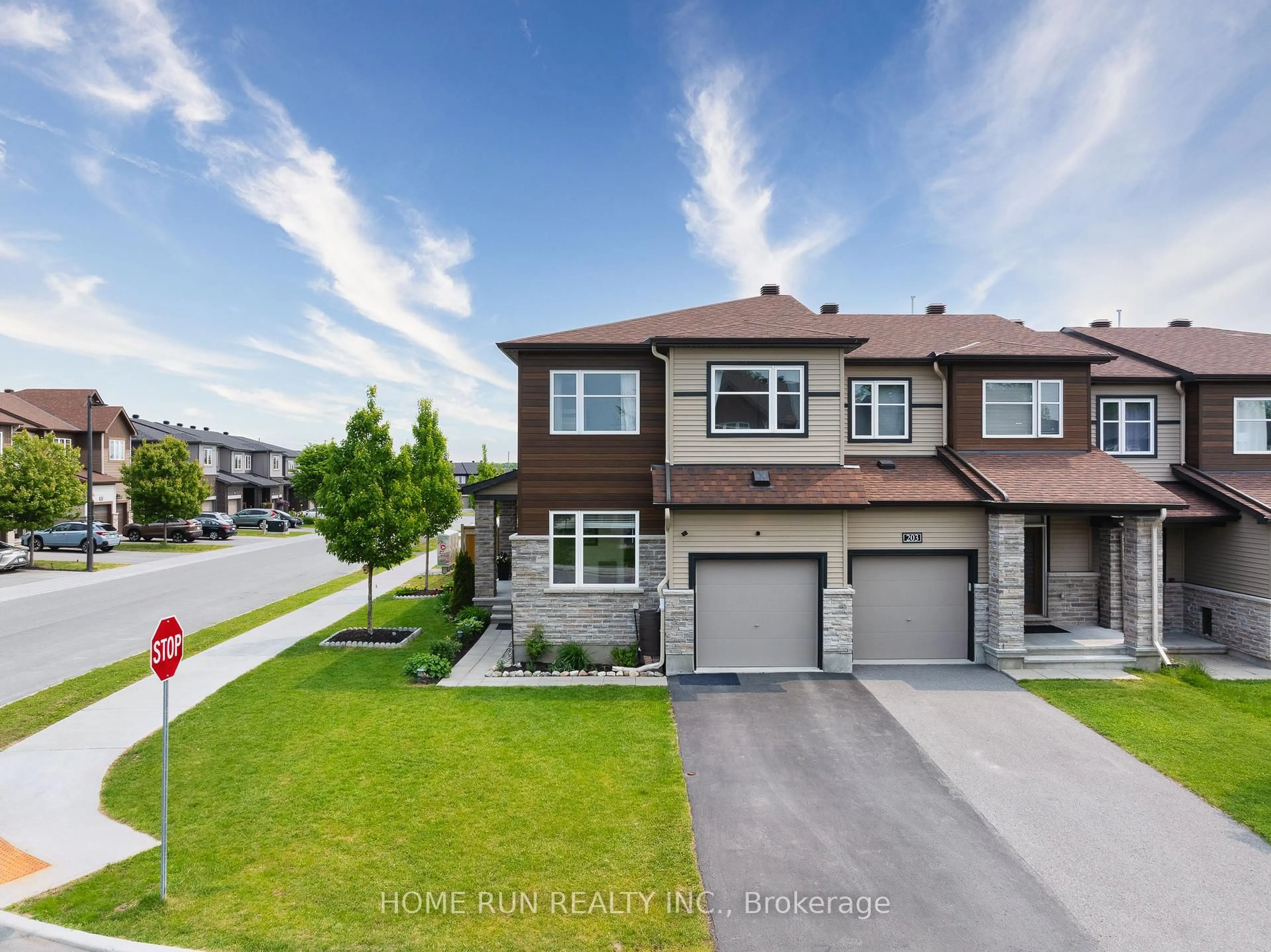 A pic from outside/outdoor area/front of a property/back of a property/a pic from drone, street for 156 Bending Way, Ottawa Ontario K2J 6N9