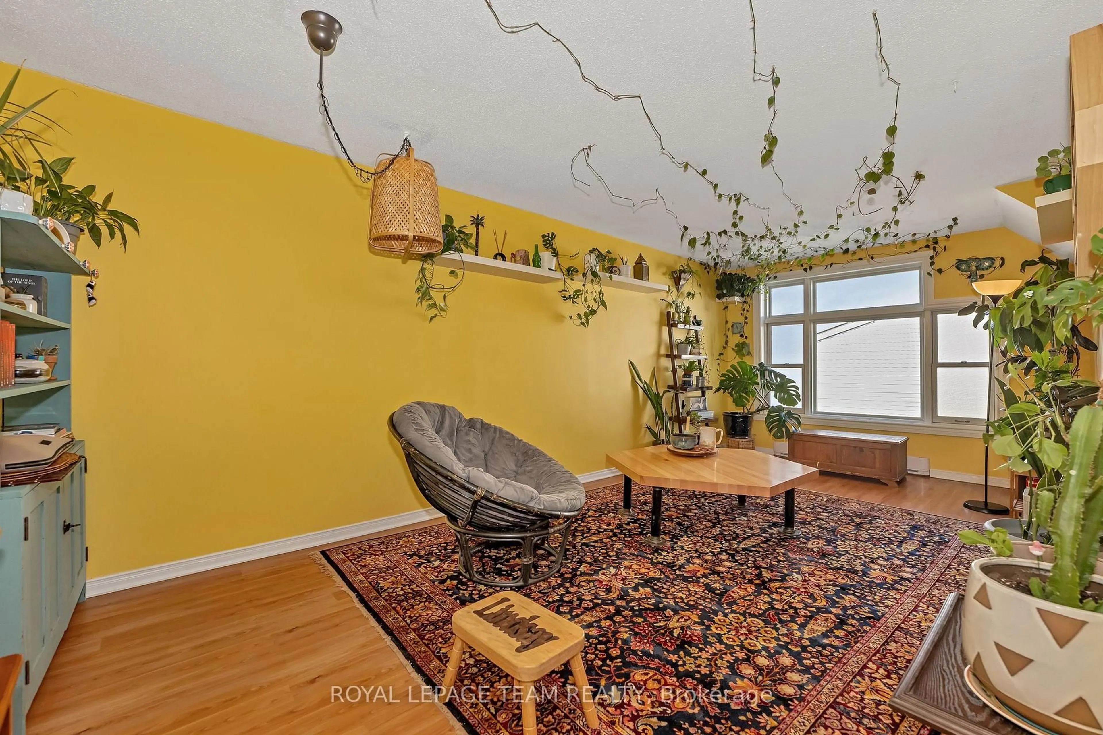 Unknown for 202 Hinchey Ave #307, Ottawa Ontario K1Y 1L7
