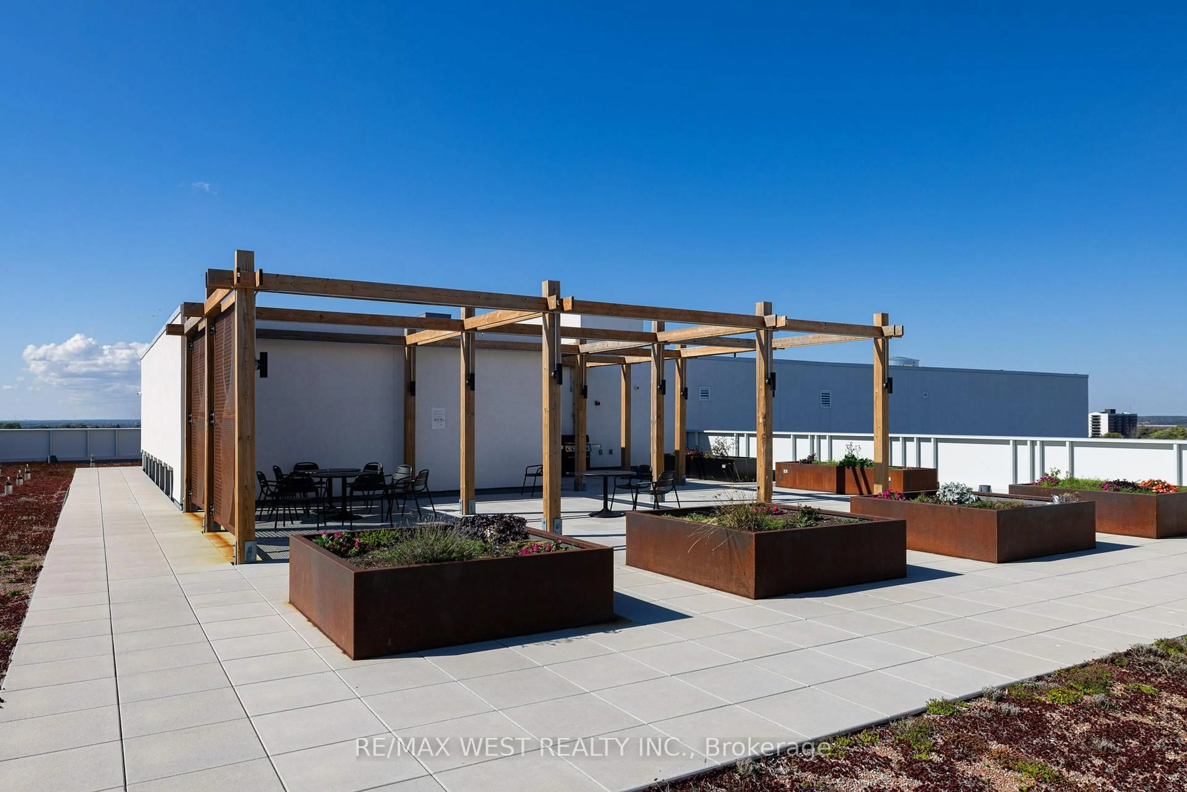 Patio, unknown for 652 PRINCESS St #440, Kingston Ontario K7L 3Z9