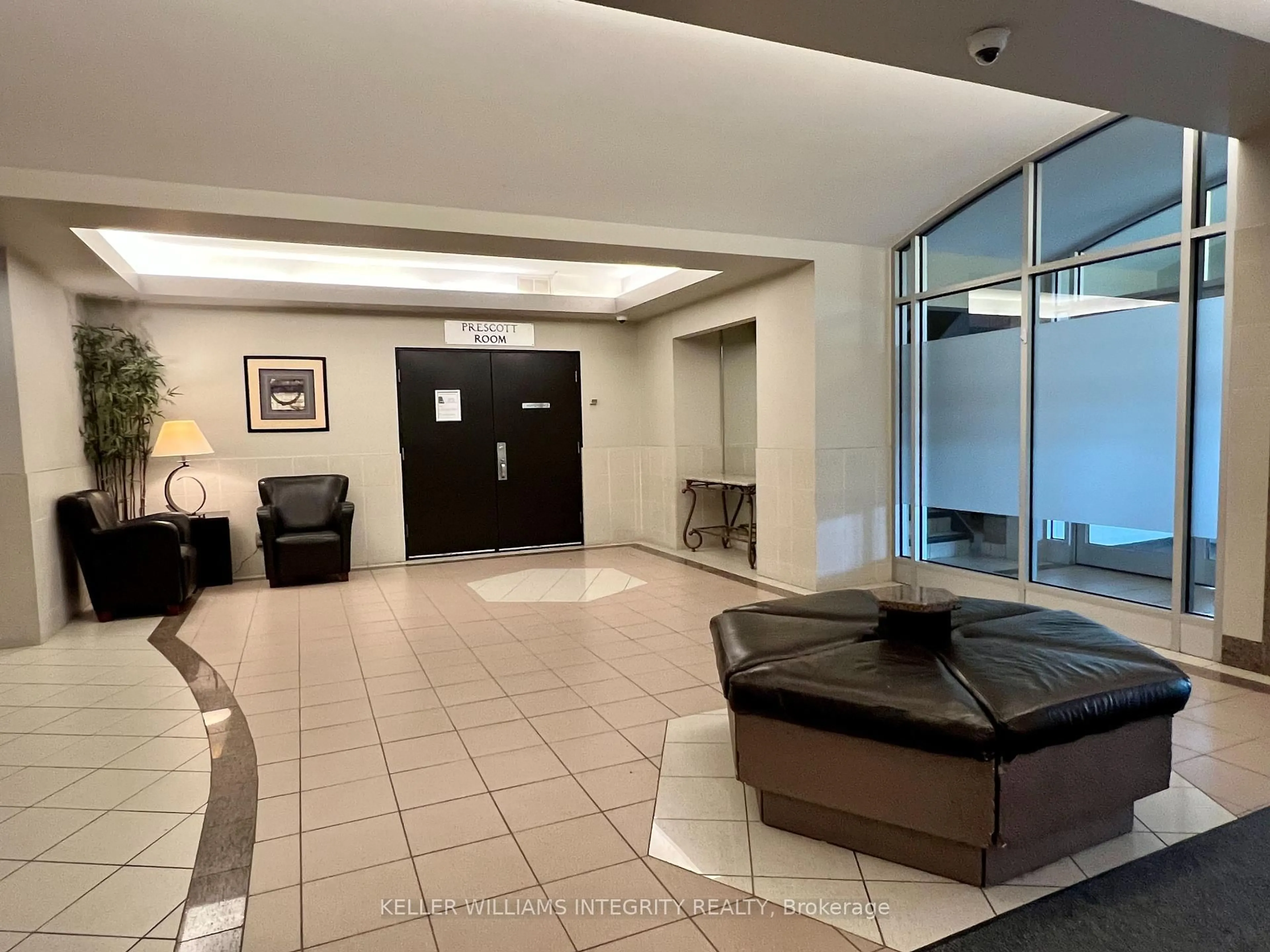Lobby for 900 Dynes Rd #2403, Ottawa Ontario K2C 3L6