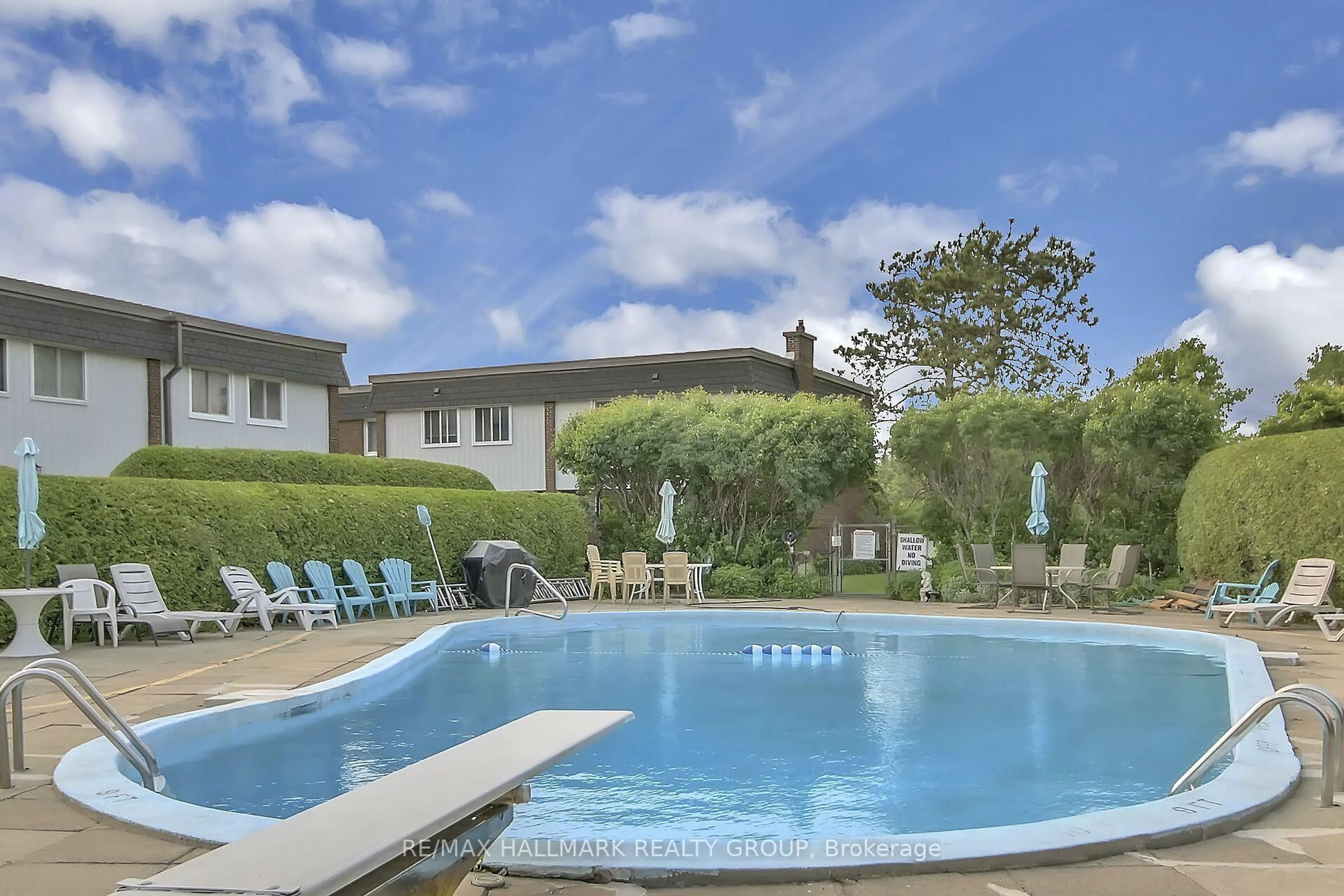 Pool for 1821 WALKLEY Rd #1, Ottawa Ontario K1H 6X9