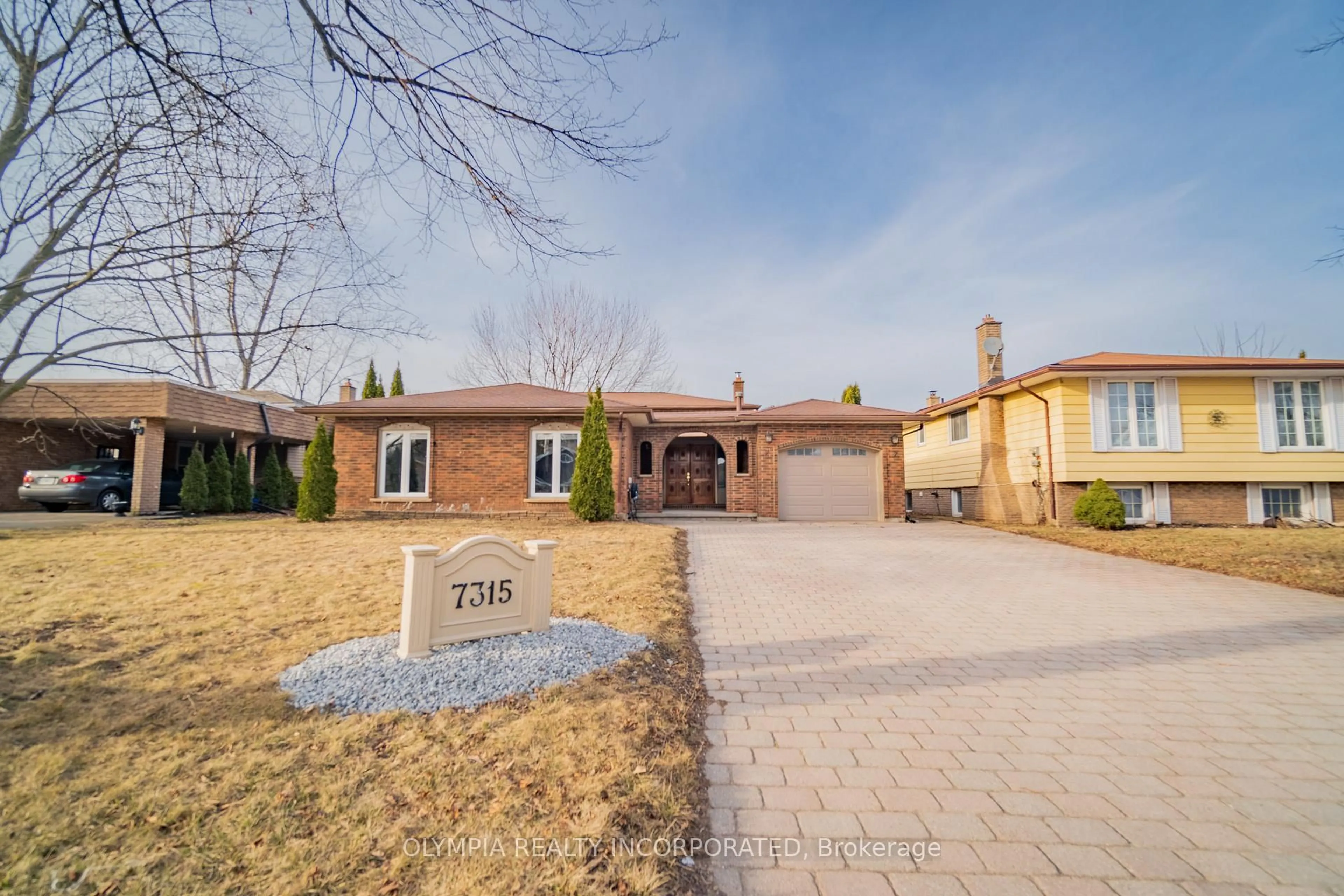 Home with brick exterior material, street for 7315 Mountjoy Crt, Niagara Falls Ontario L2J 3T1