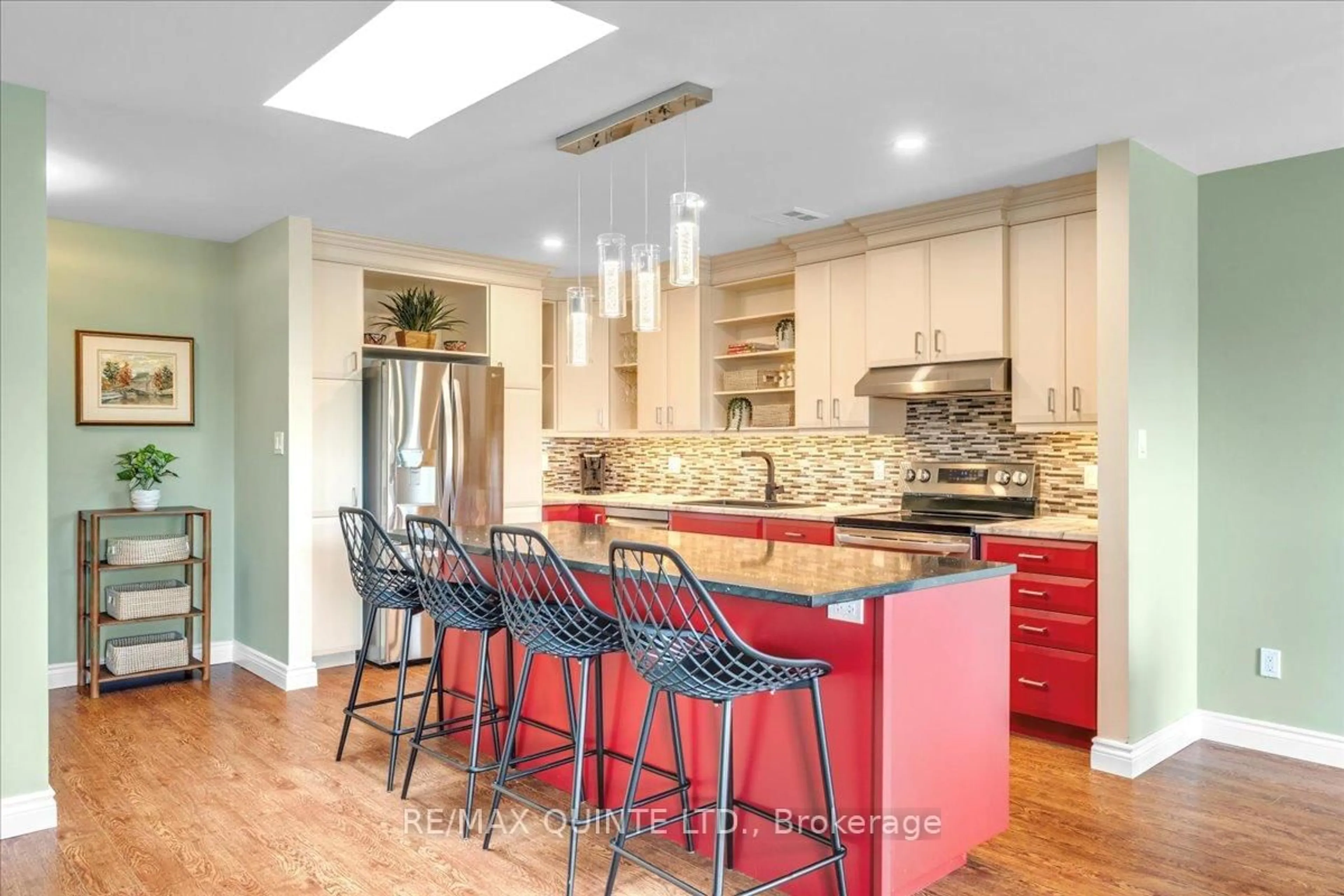 Contemporary kitchen, unknown for 221 North Park St #309B, Belleville Ontario K8P 5A6
