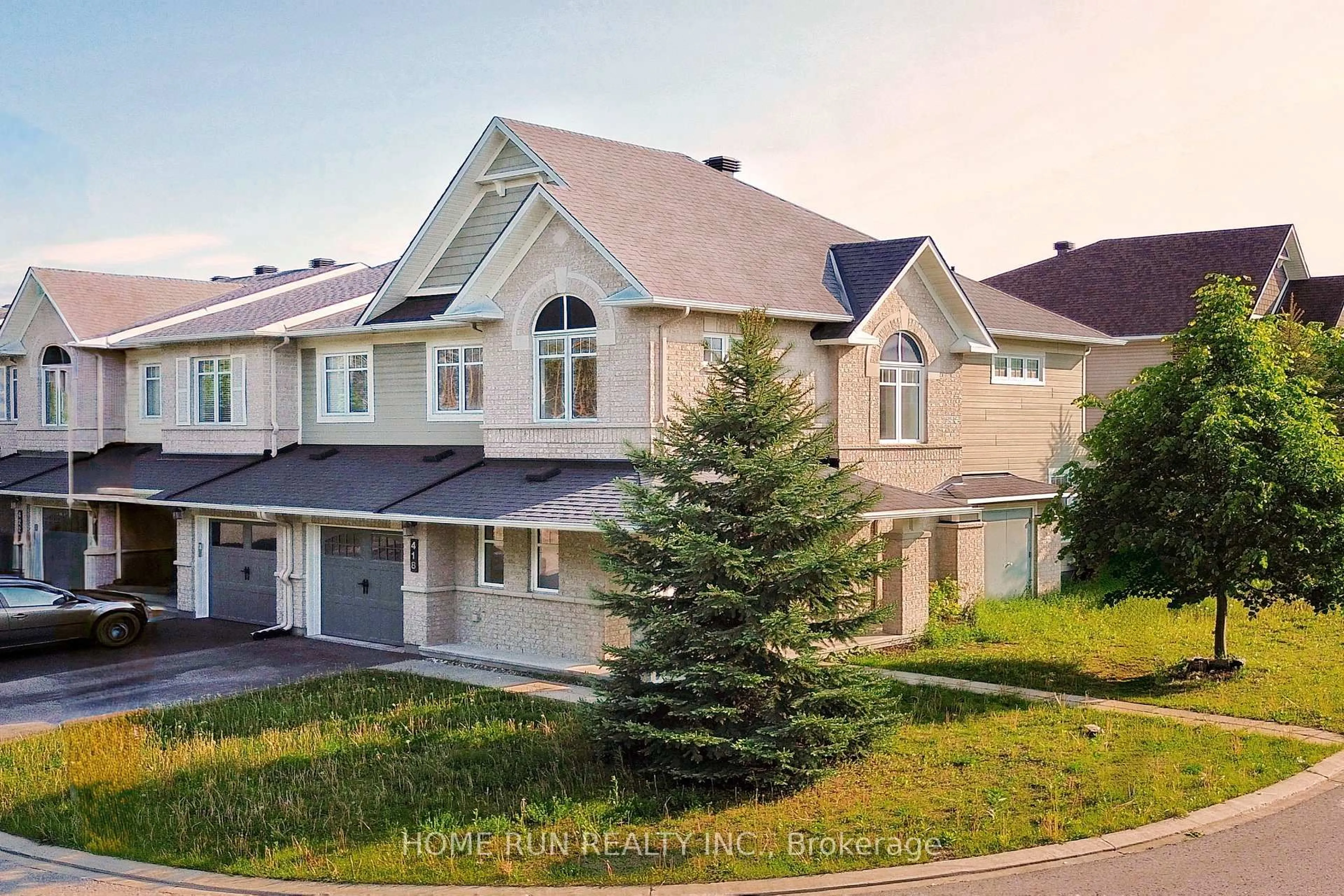 A pic from outside/outdoor area/front of a property/back of a property/a pic from drone, unknown for 418 SILVERSTONE Way, Ottawa Ontario K2J 5X5