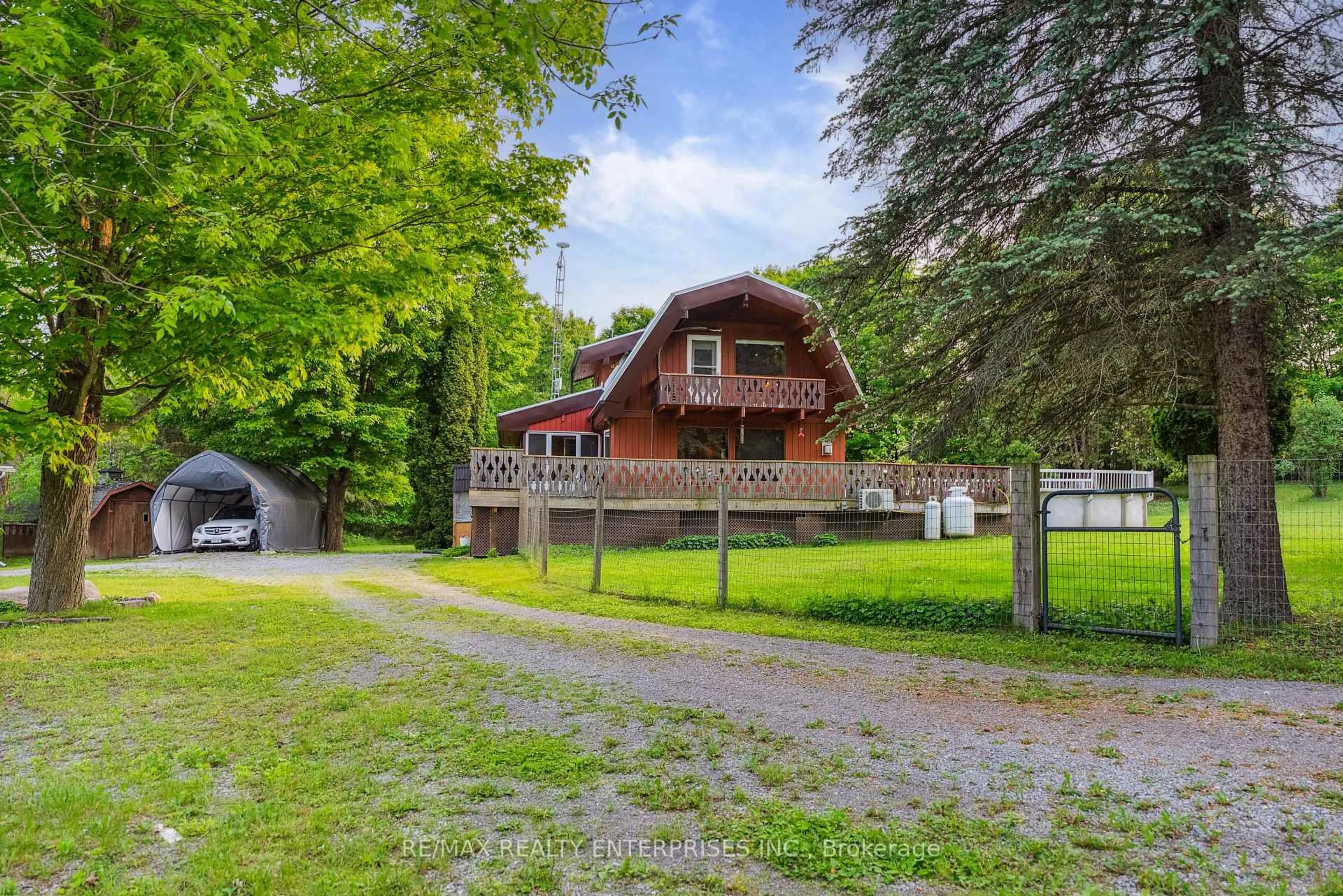 A pic from outside/outdoor area/front of a property/back of a property/a pic from drone, unknown for 746 Vanderwater Rd, Tweed Ontario K0K 3J0