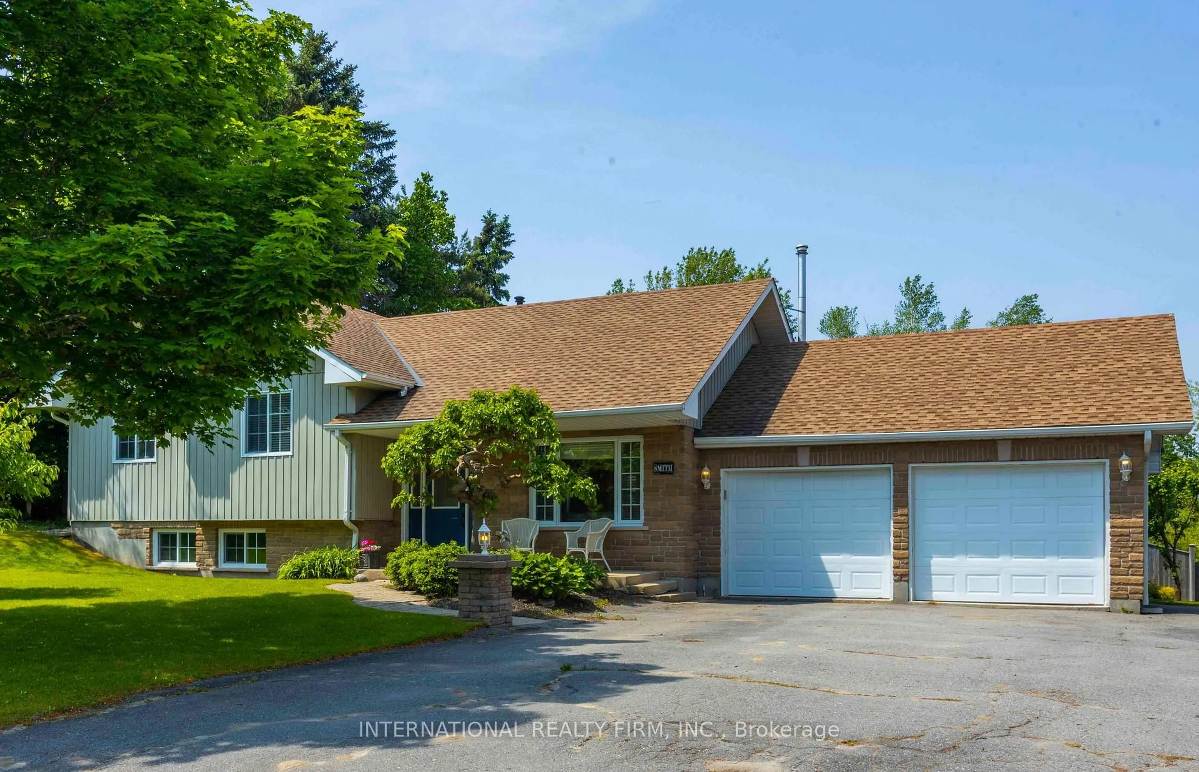 Home with vinyl exterior material, street for 52 Shelley Dr, Kawartha Lakes Ontario K0M 2C0