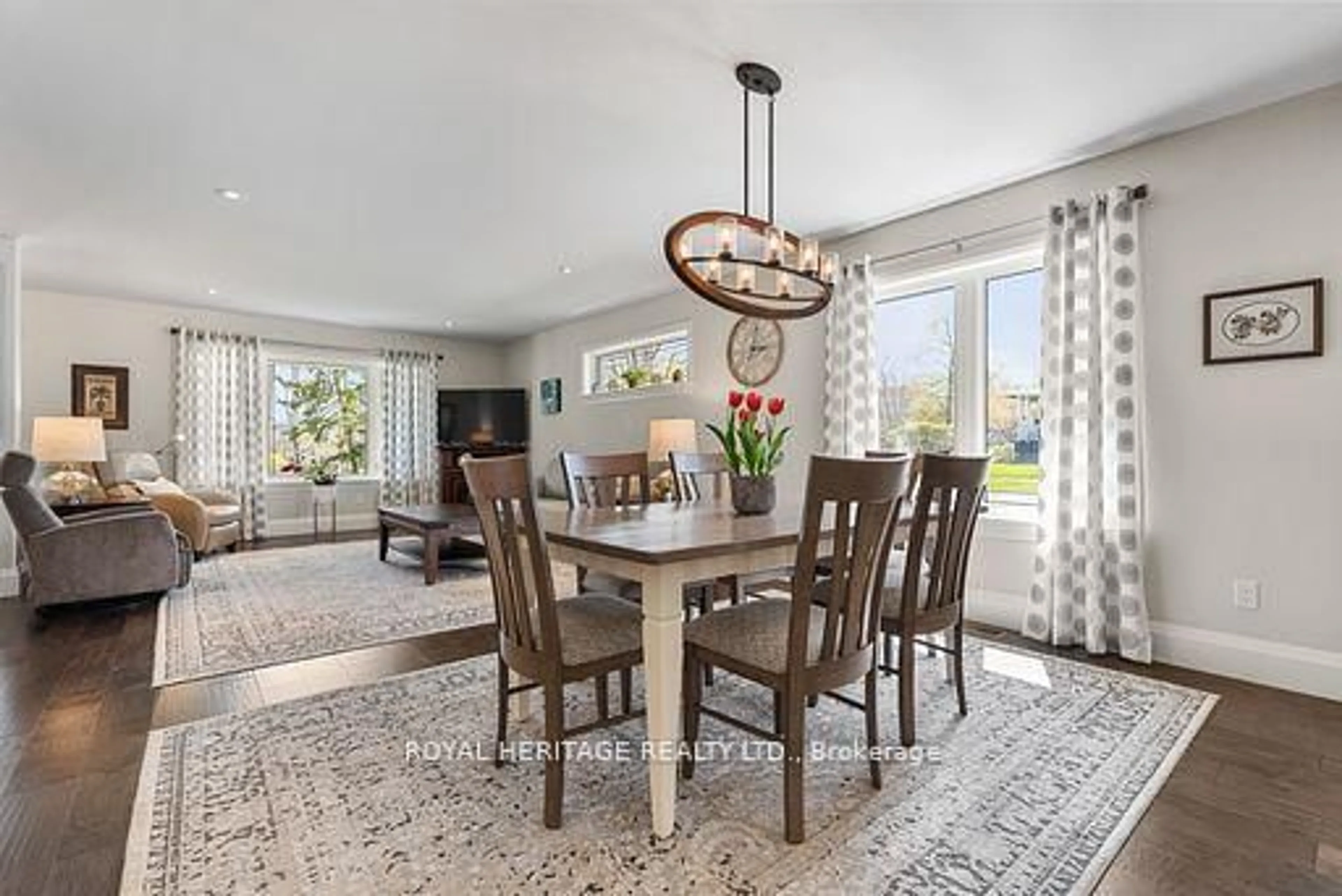 Dining room, unknown for 16 Regent St, Kawartha Lakes Ontario K9V 3T7