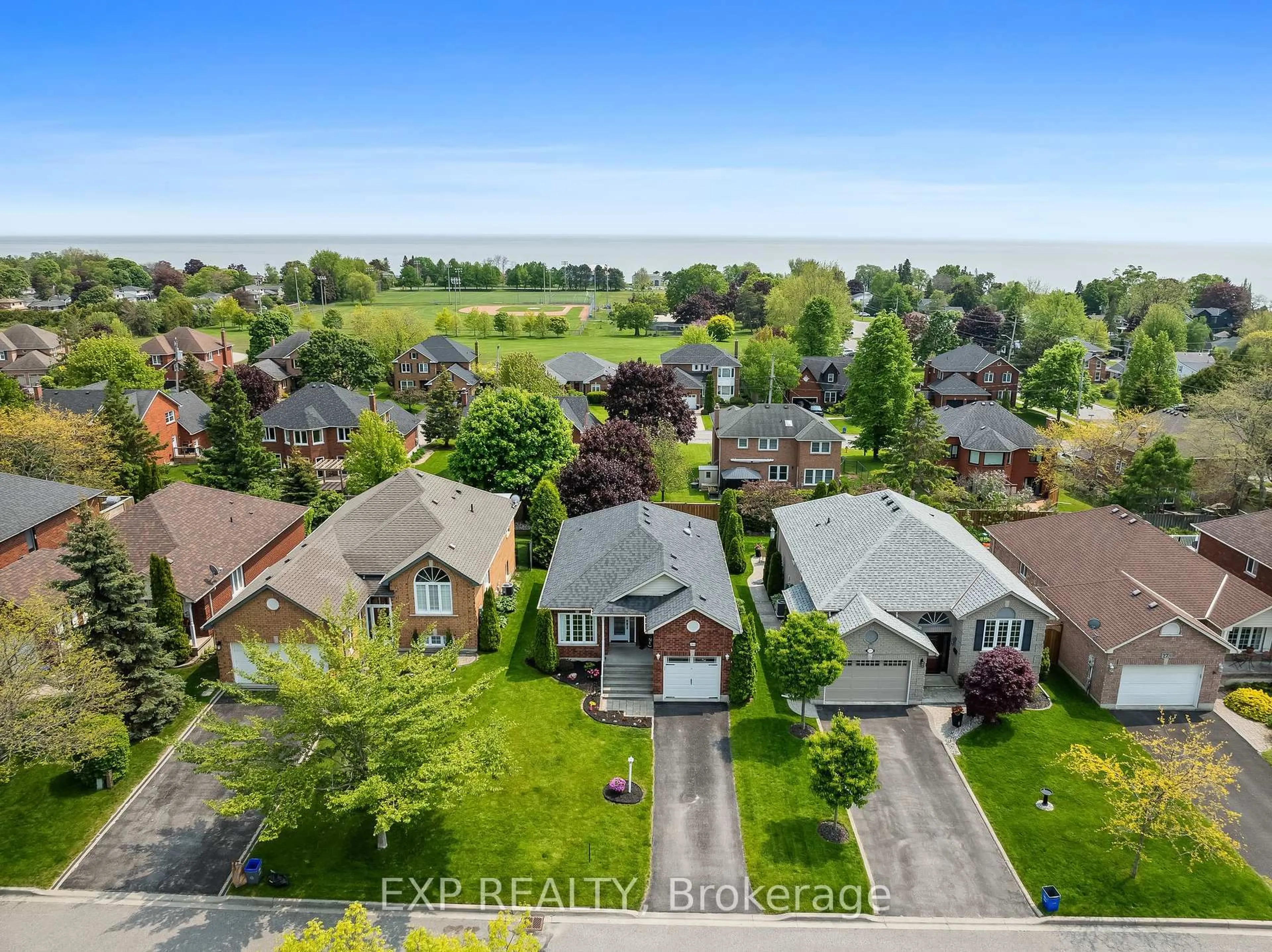 A pic from outside/outdoor area/front of a property/back of a property/a pic from drone, unknown for 281 Rockingham Crt, Cobourg Ontario K9A 5W3
