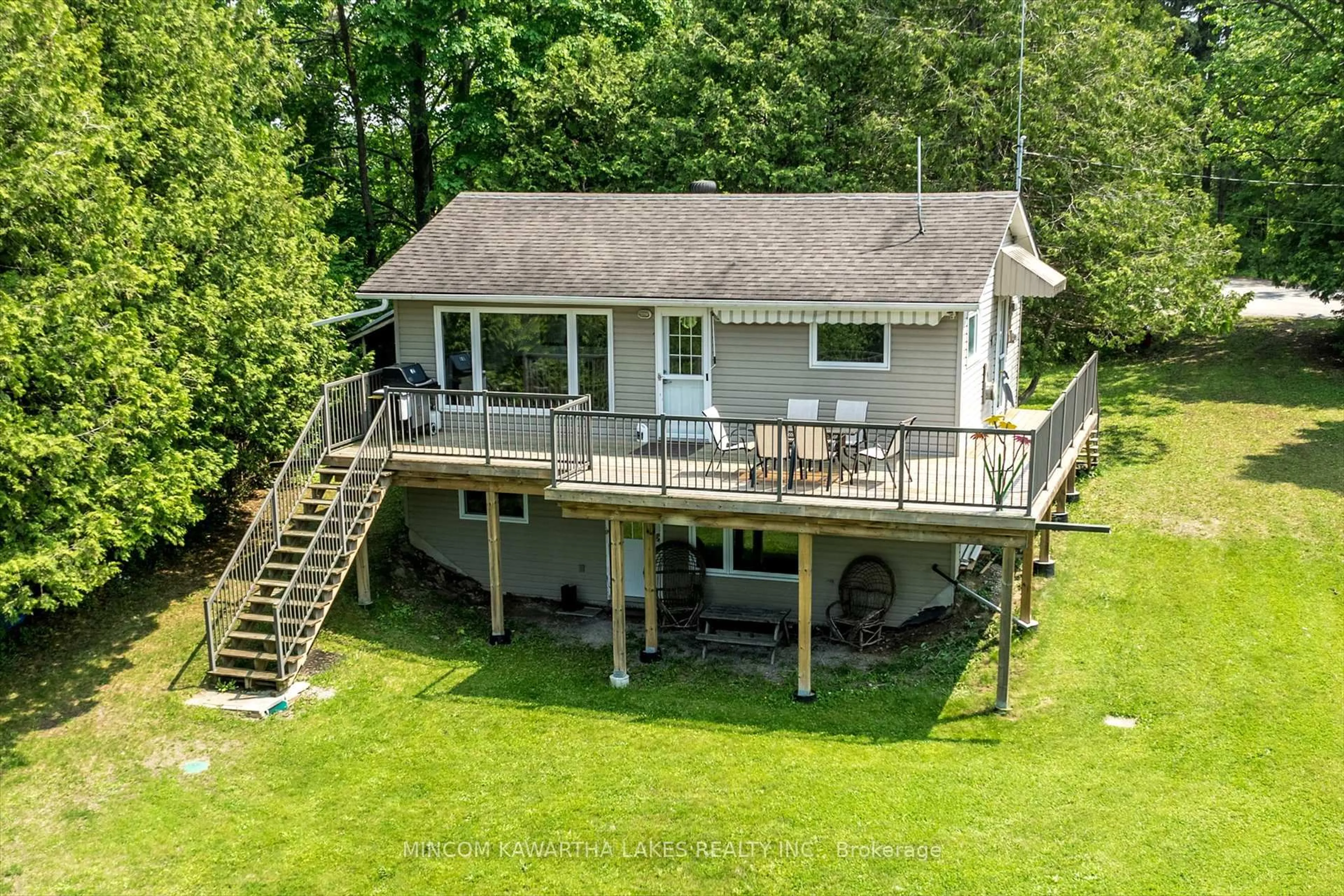 A pic from outside/outdoor area/front of a property/back of a property/a pic from drone, water/lake/river/ocean view for 868 Kimberly Dr, Smith-Ennismore-Lakefield Ontario K0L 1T0