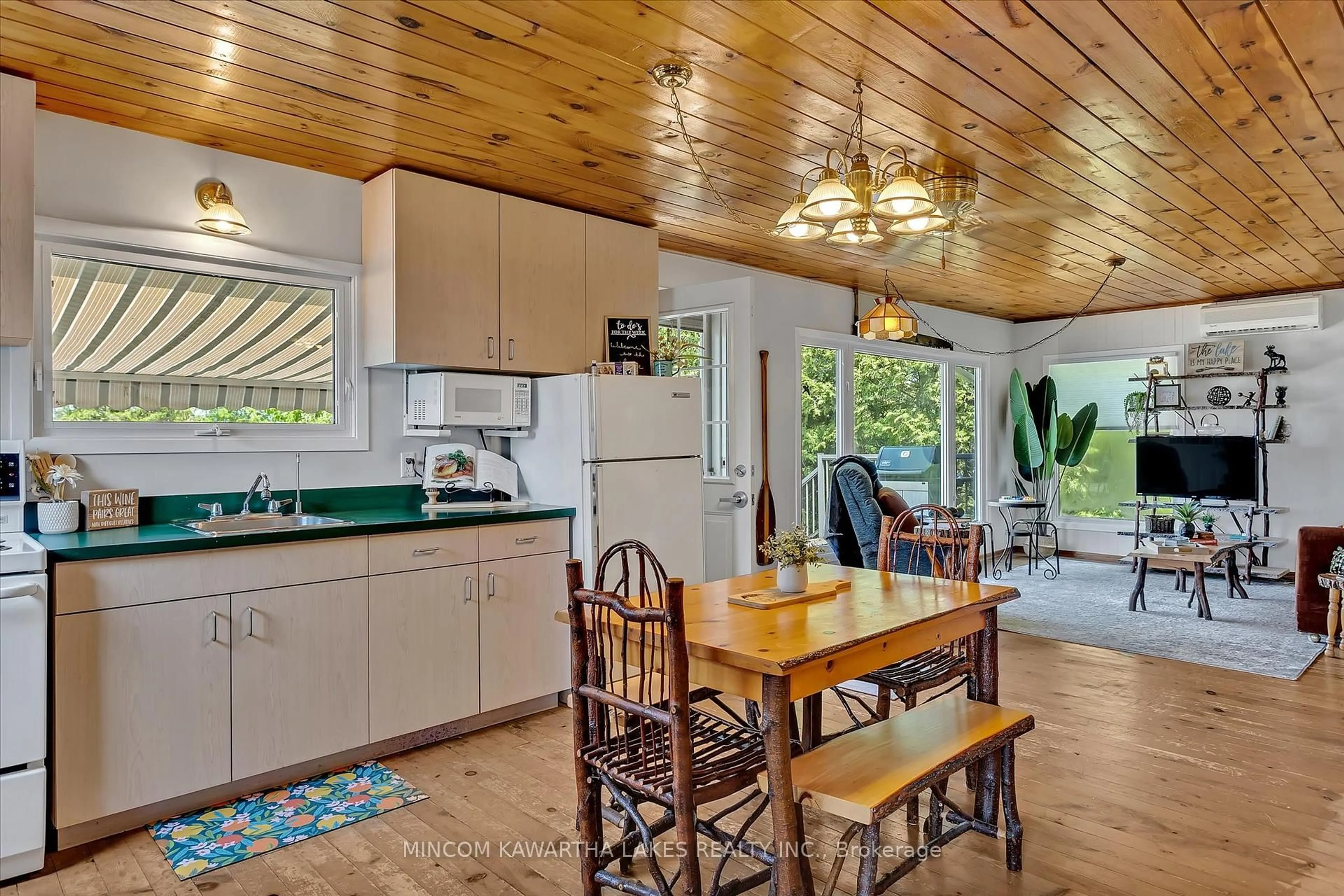 Open concept kitchen, unknown for 868 Kimberly Dr, Smith-Ennismore-Lakefield Ontario K0L 1T0