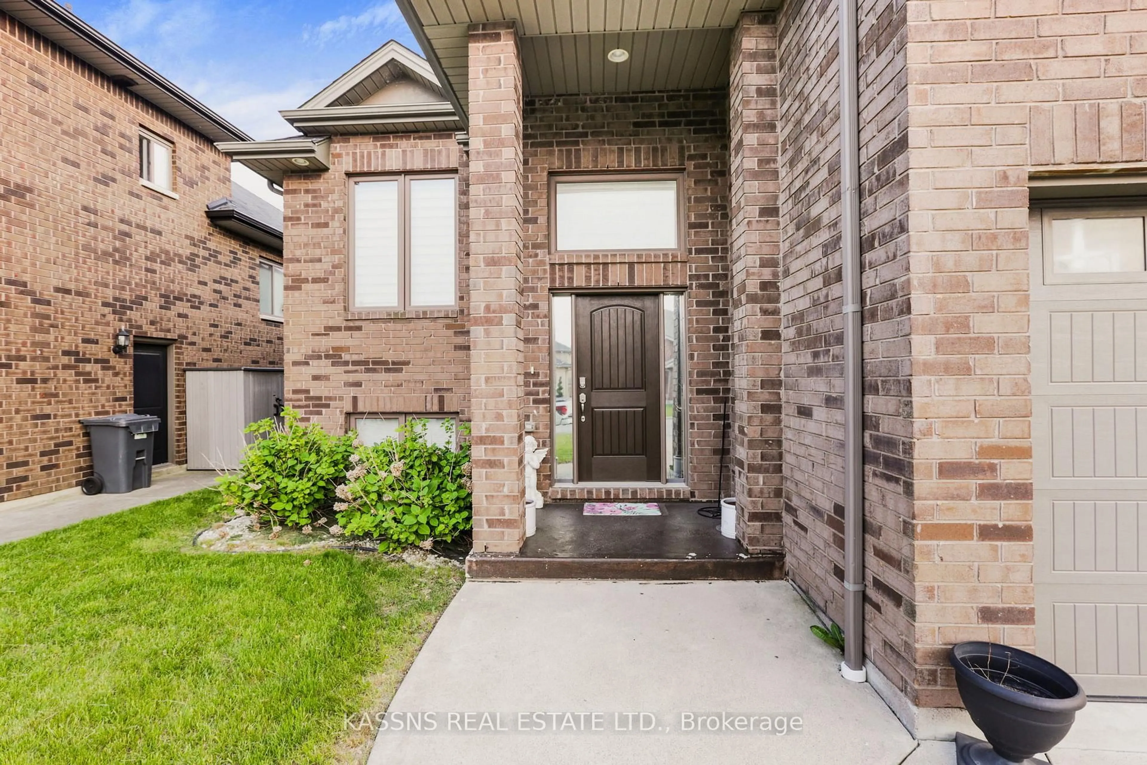Home with brick exterior material, street for 217 BRANTON Cres, Lakeshore Ontario N9K 1G1
