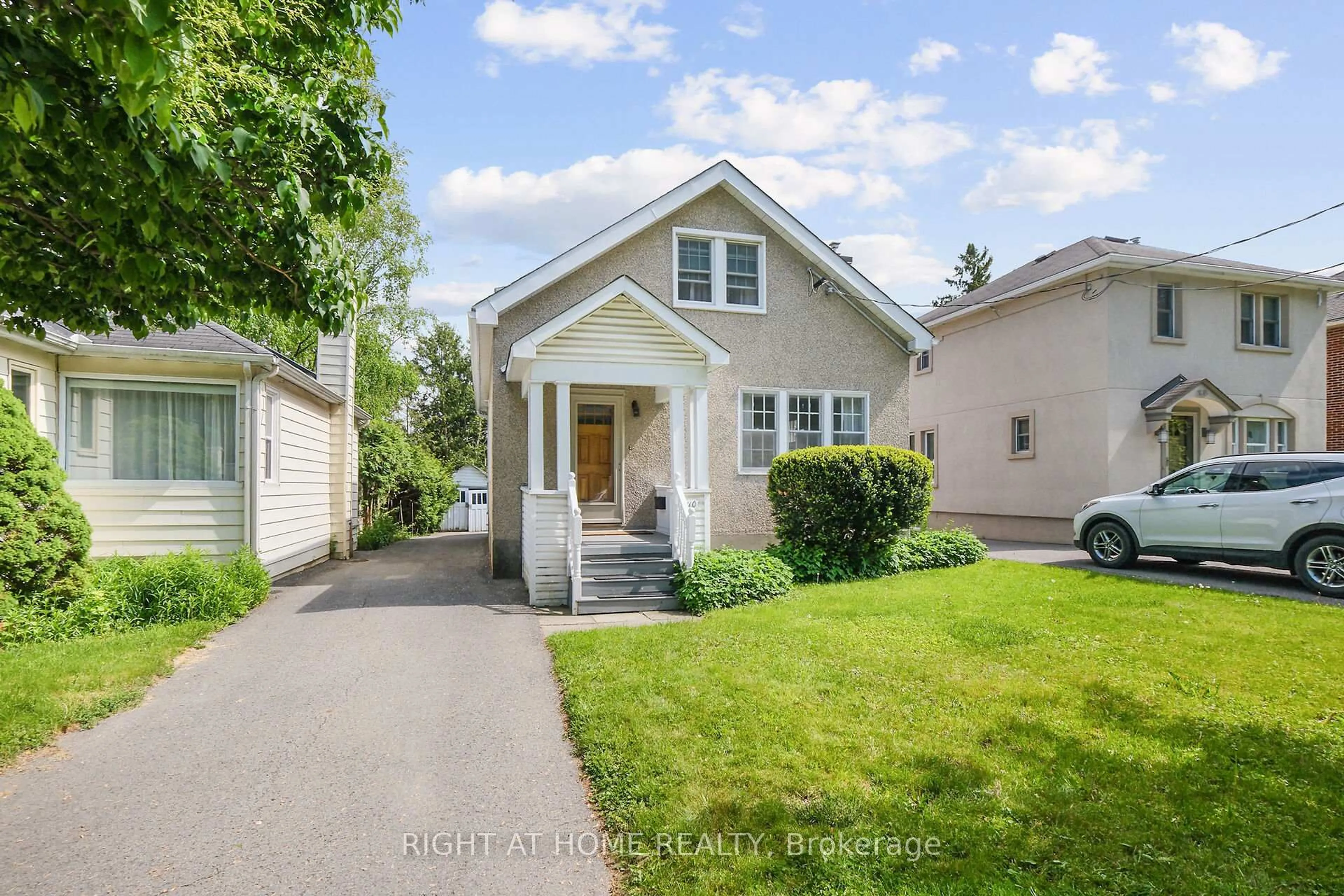 Home with vinyl exterior material, street for 110 Clegg St, Ottawa Ontario K1S 0H9