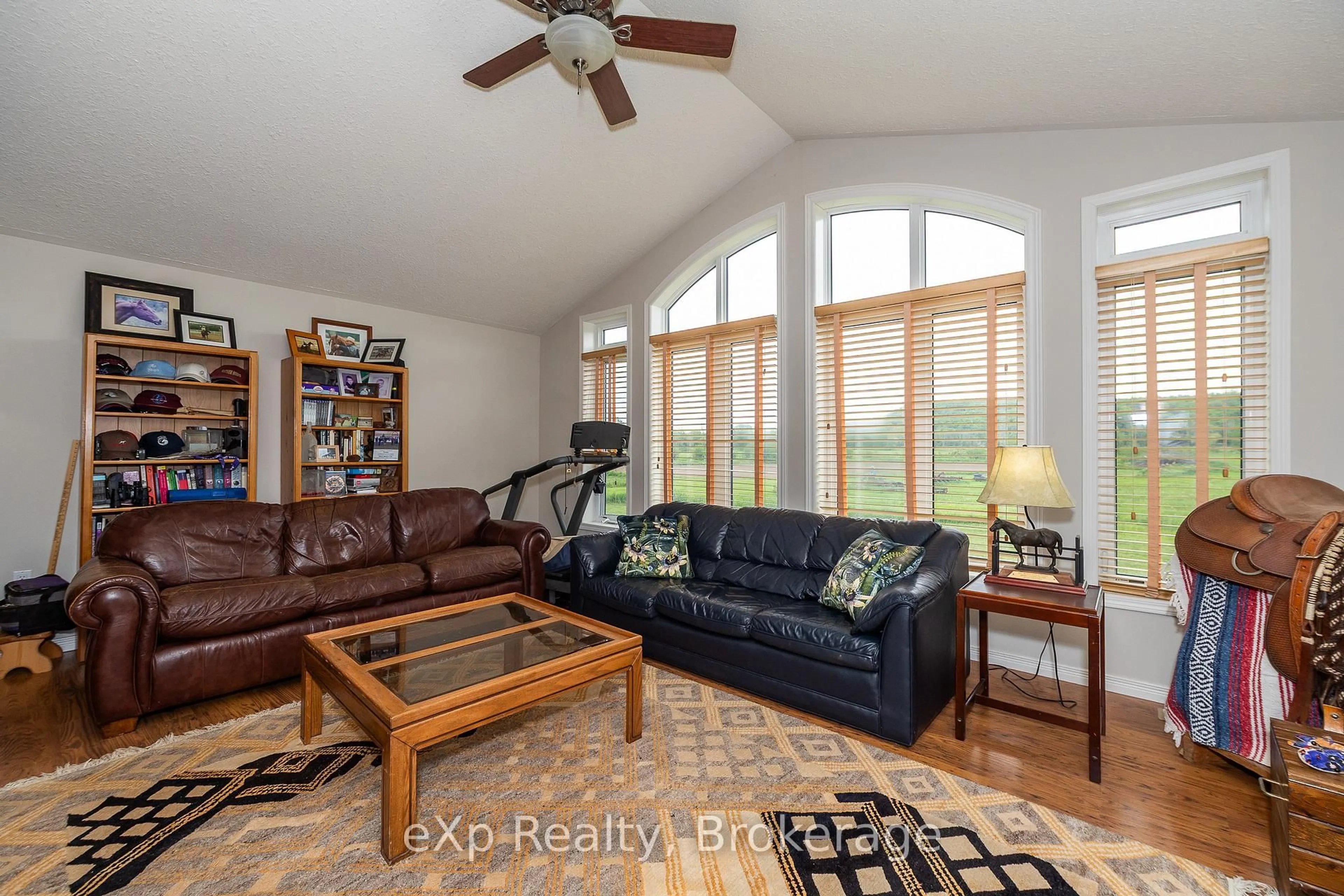 Living room with furniture, unknown for 46304 Old Mail Rd, Meaford Ontario N4L 1W7