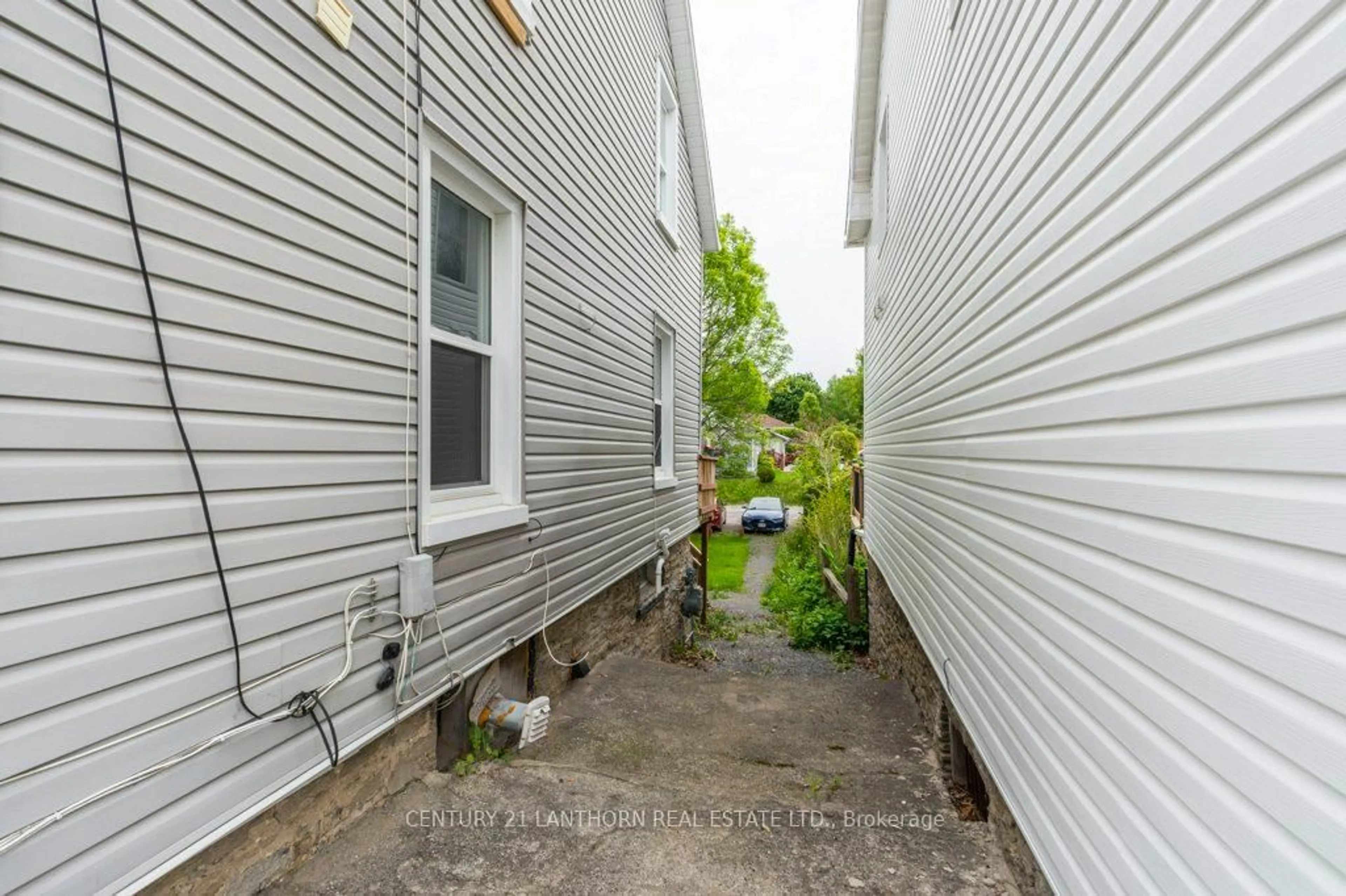 Patio, street for 47-49 Union St, Prince Edward County Ontario K0K 2T0